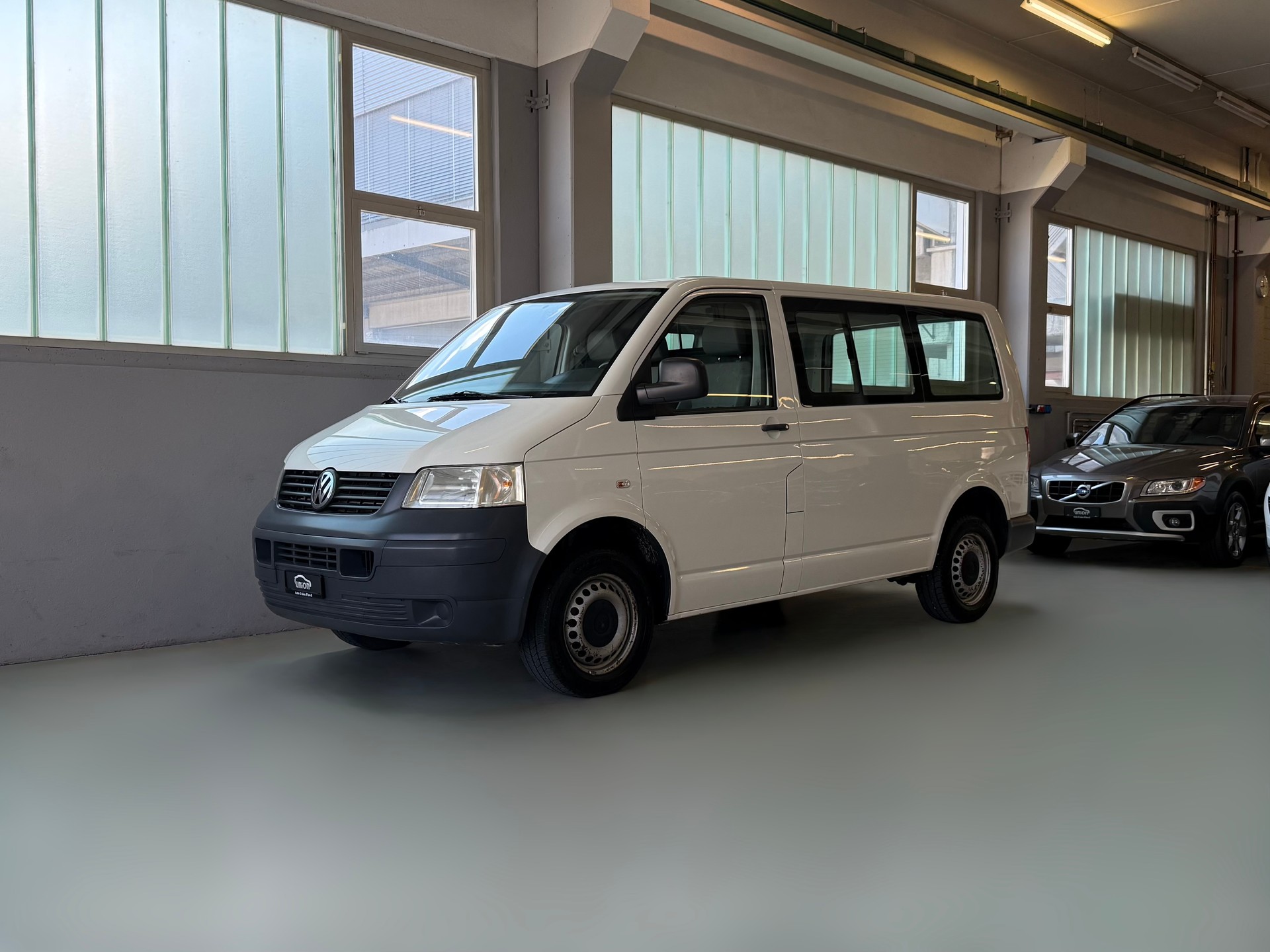 VW T5 Transporter 1.9 TDI PD-image-0