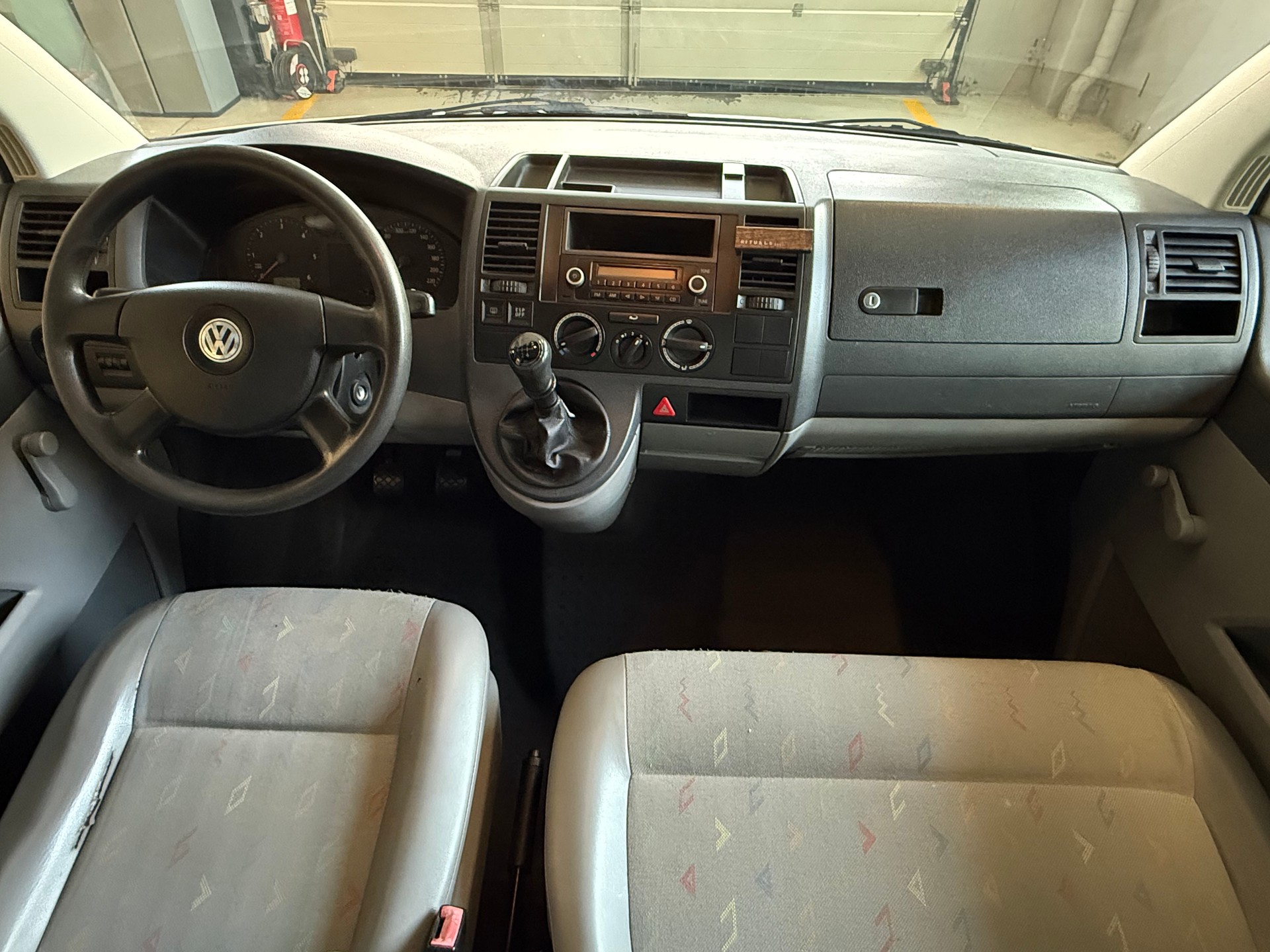 VW T5 Transporter 1.9 TDI PD-image-11