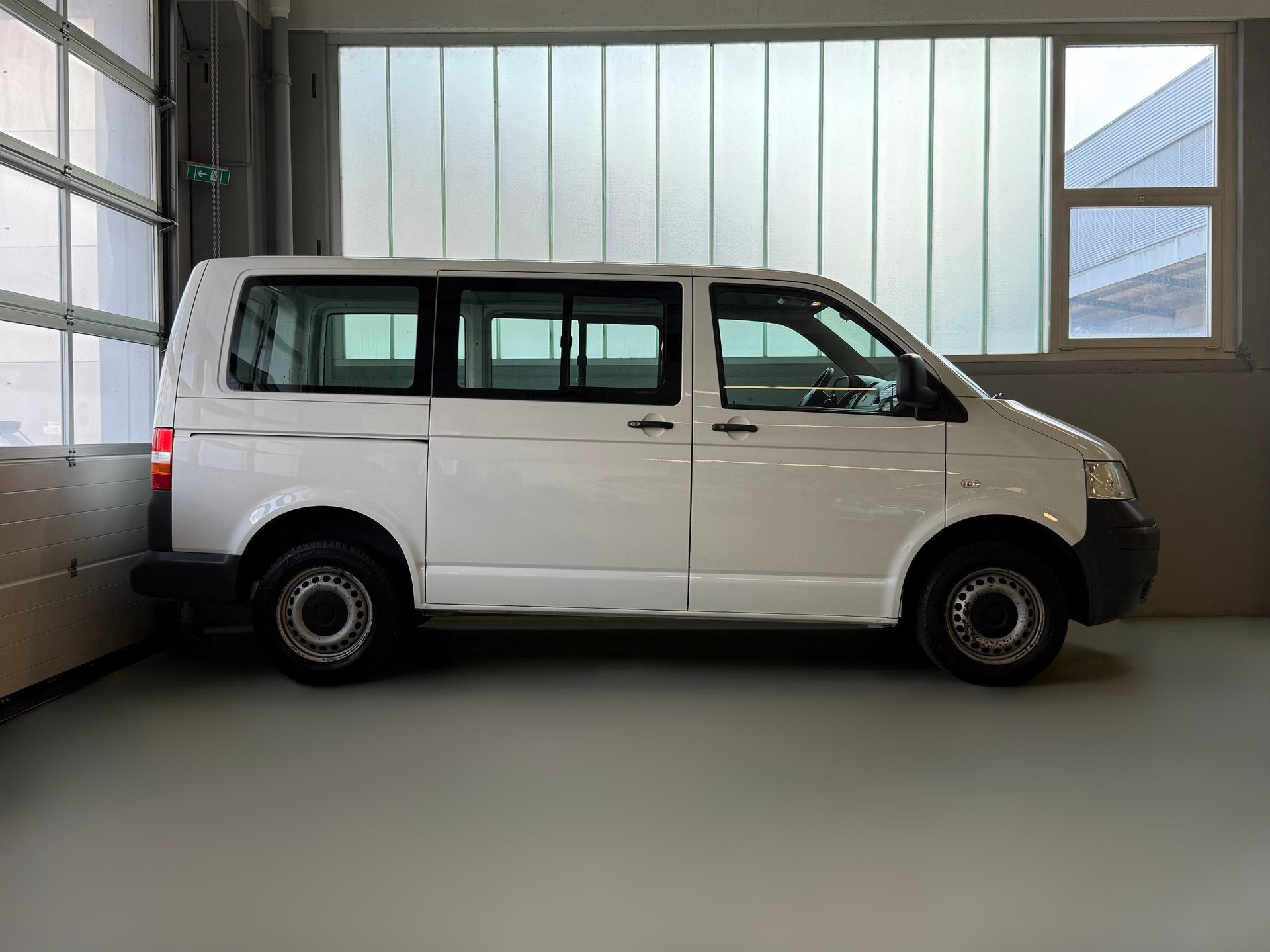 VW T5 Transporter 1.9 TDI PD-image-3