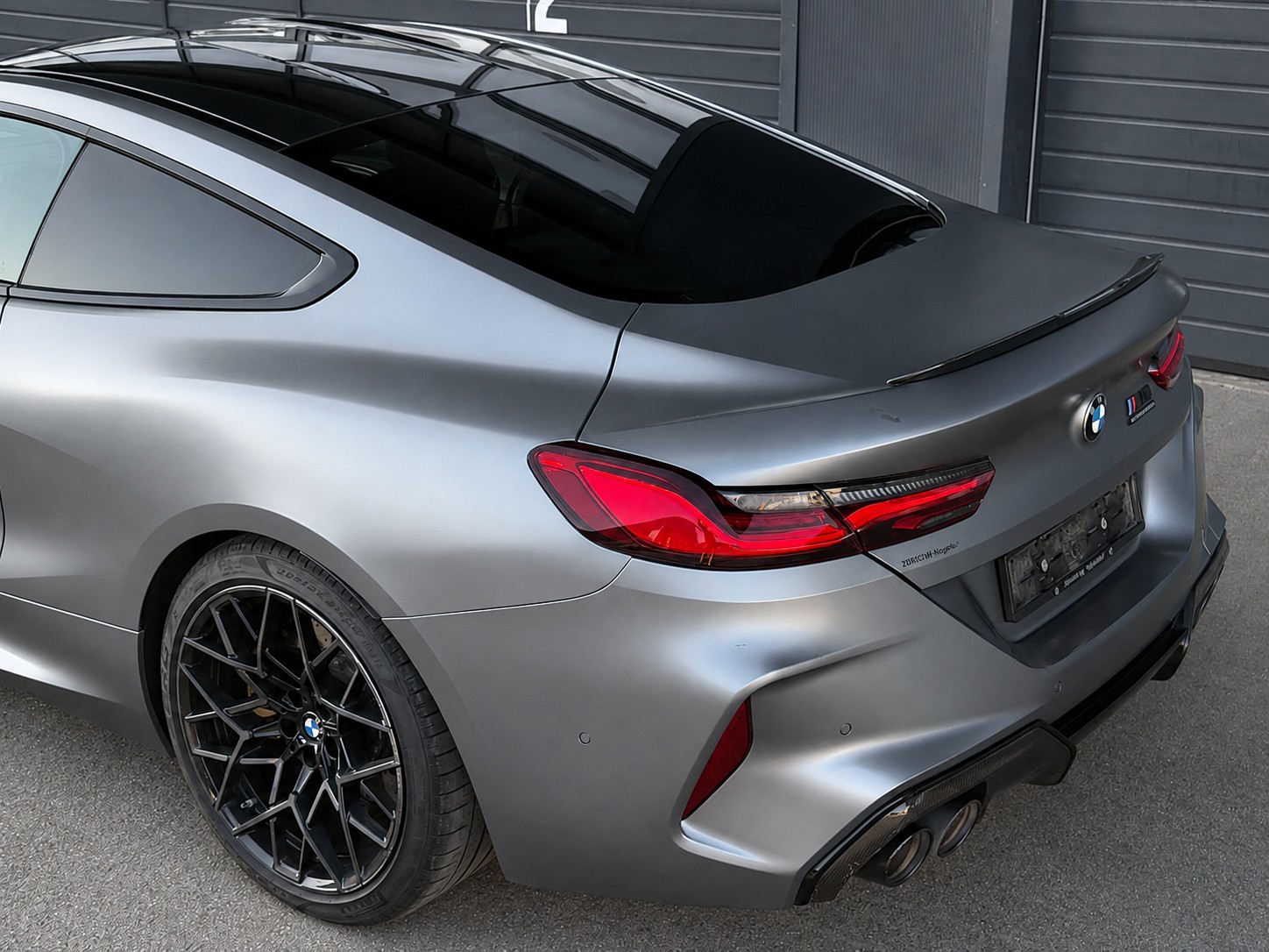 BMW M8 xDrive Steptronic M Competition Coupé | Carbon Paket | Bowers & Wilkins | 360° | ACC | Driving Assistant-image-7