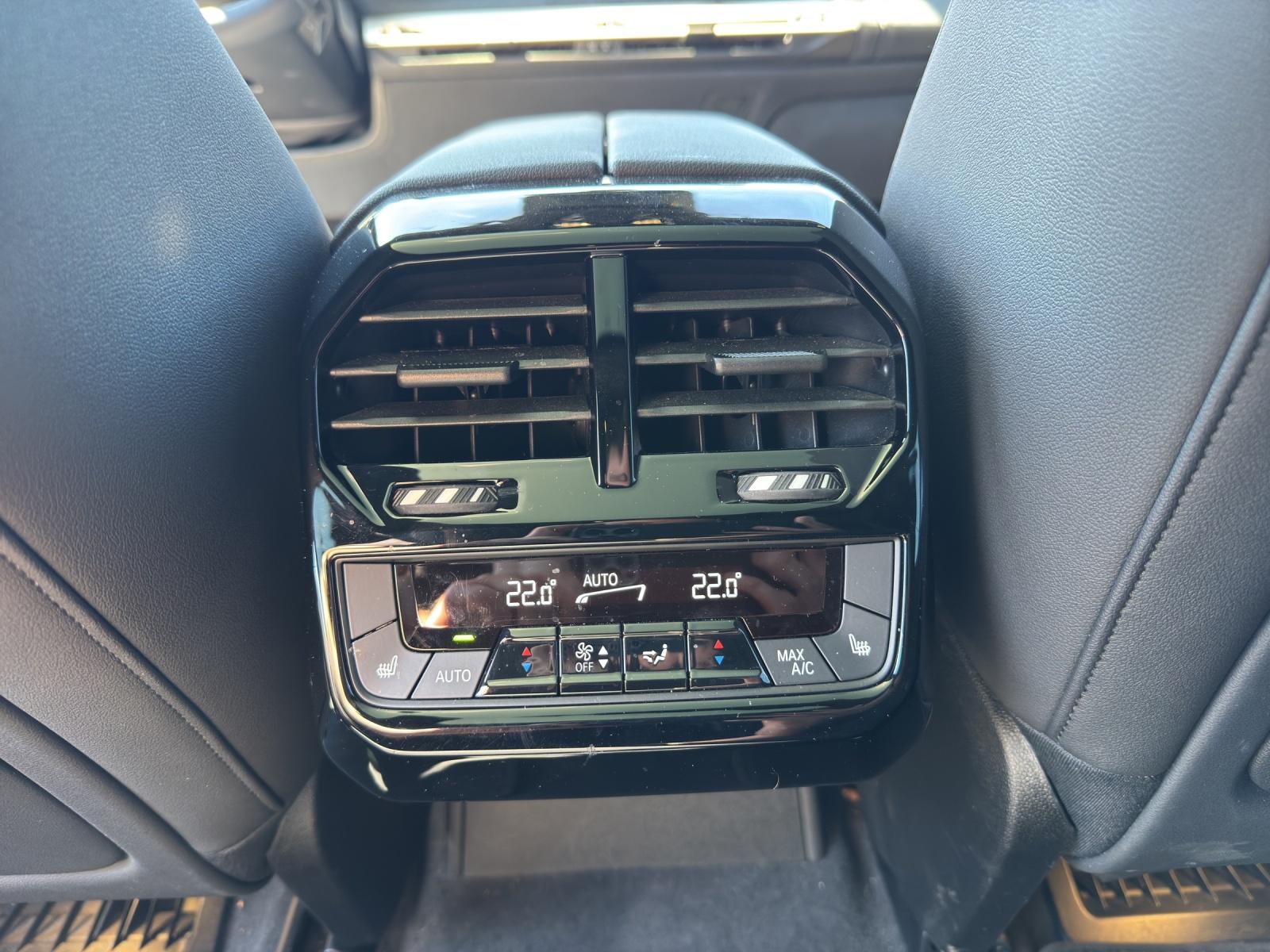 BMW iX M60-image-19