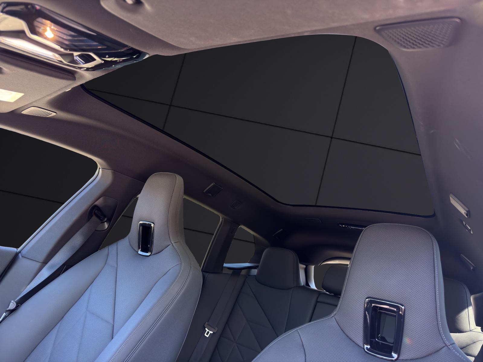 BMW iX M60-image-13