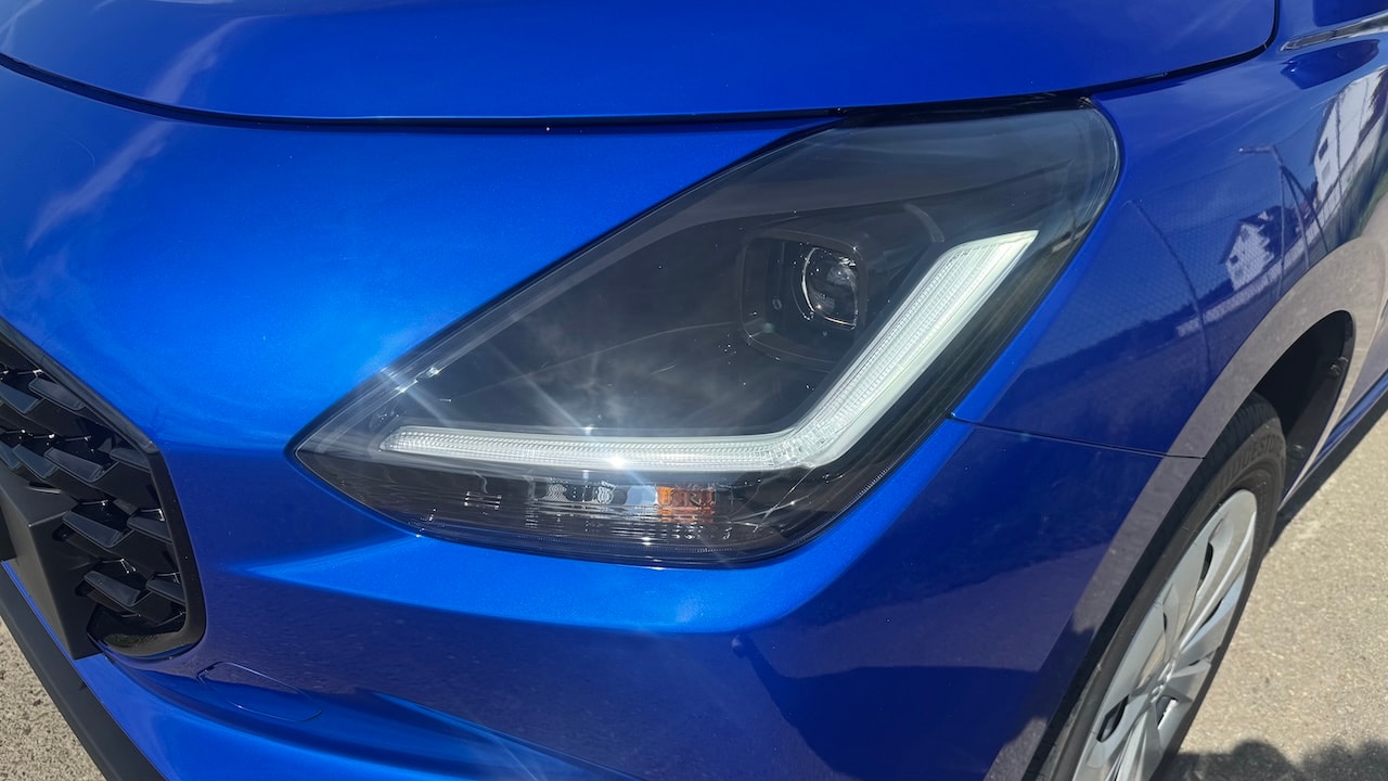 SUZUKI NEW SWIFT 1.2 COMPACT HYBRID 4X4-image-8