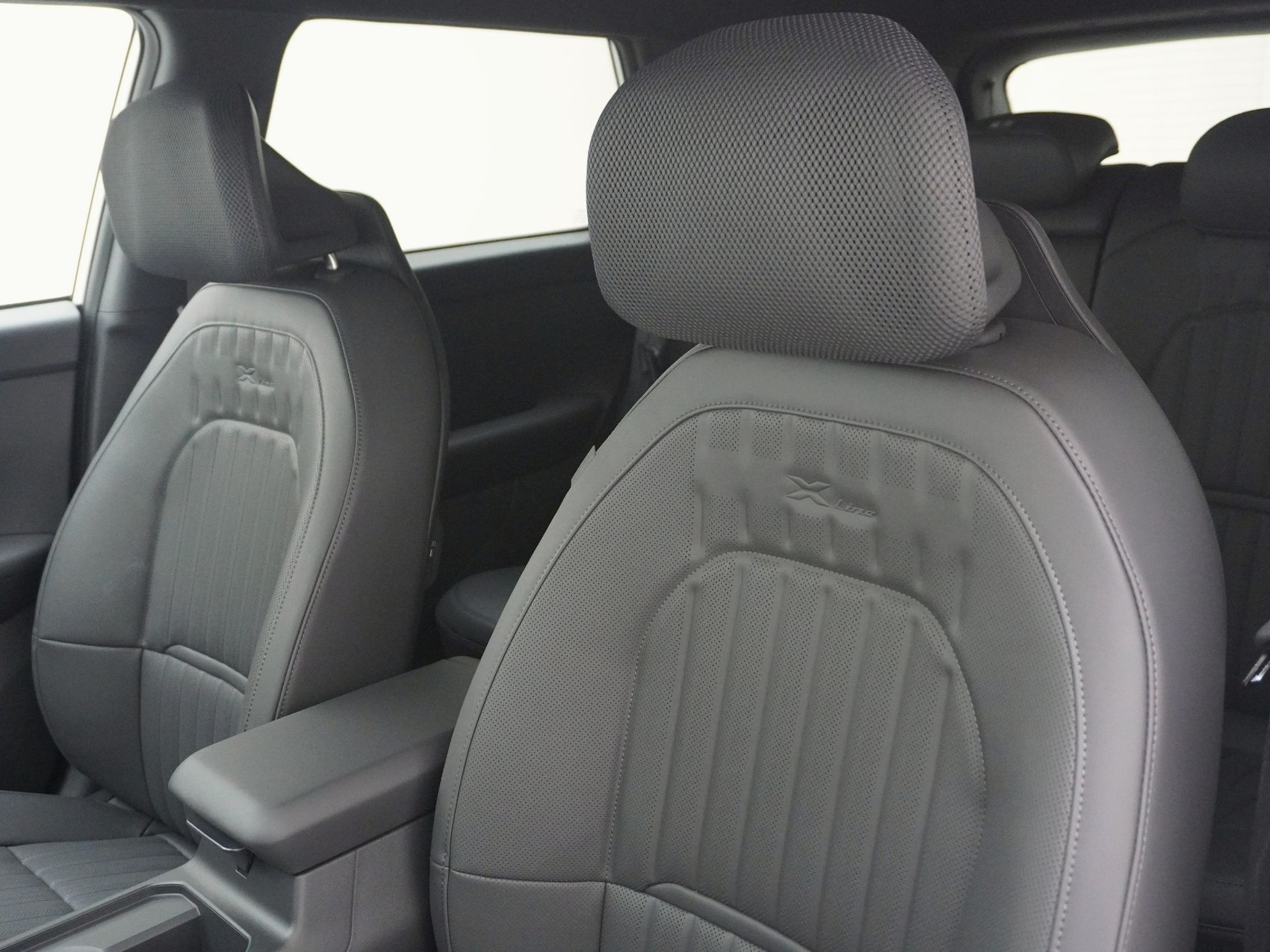 KIA Seltos 1.6 T-GDi X-Line 4x4-image-4