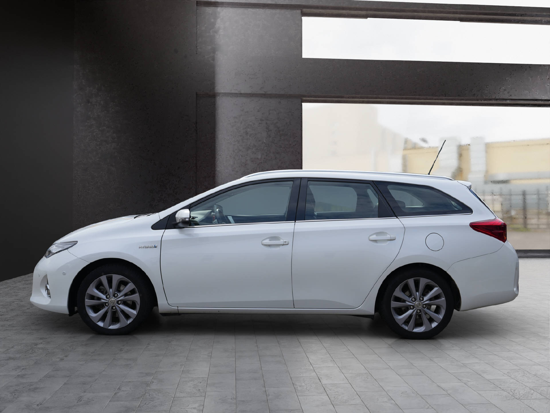 TOYOTA Auris Touring Sports 1.8 HSD Sol-image-2