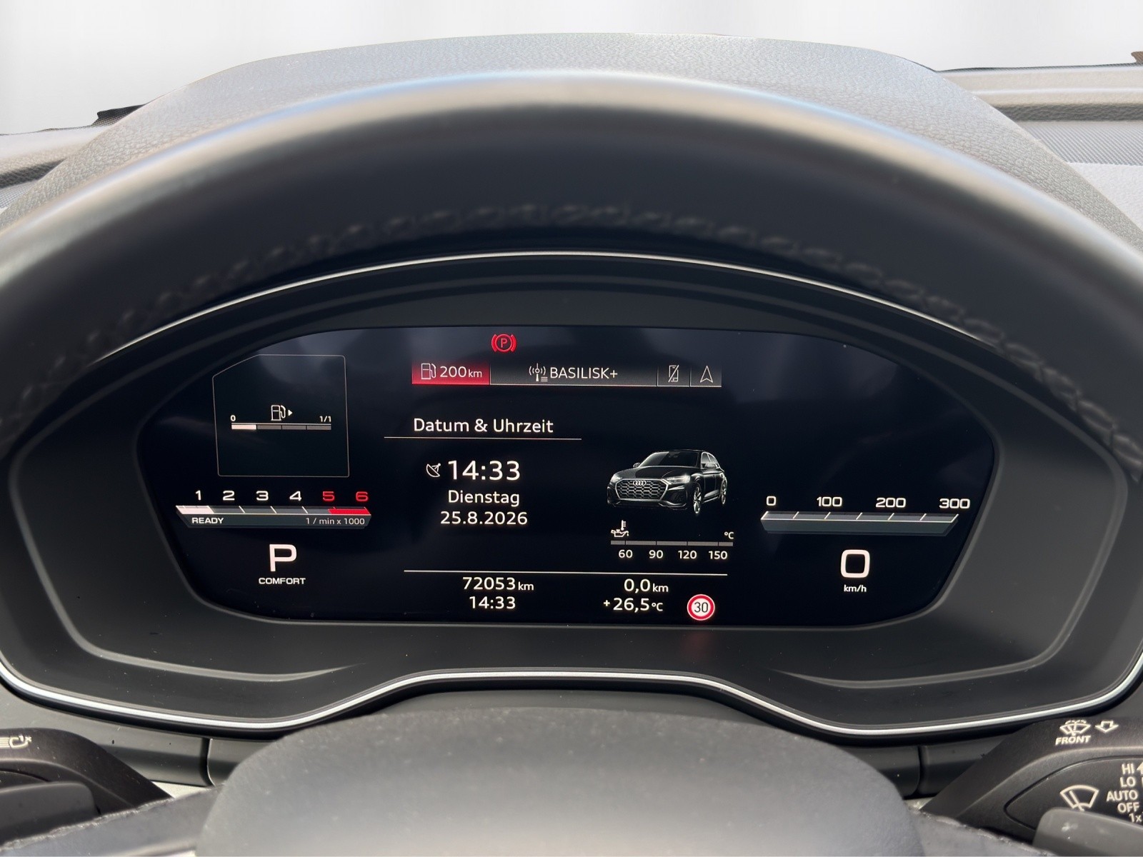AUDI Q5 40 TDI Black Edition quattro S-tronic-image-7