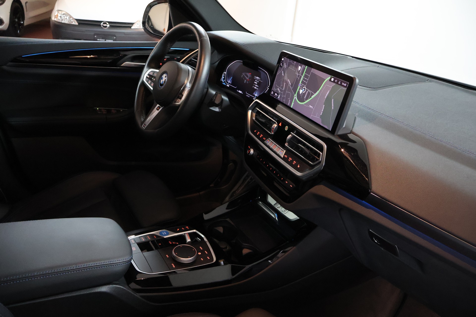 BMW iX3 Impressive-image-11