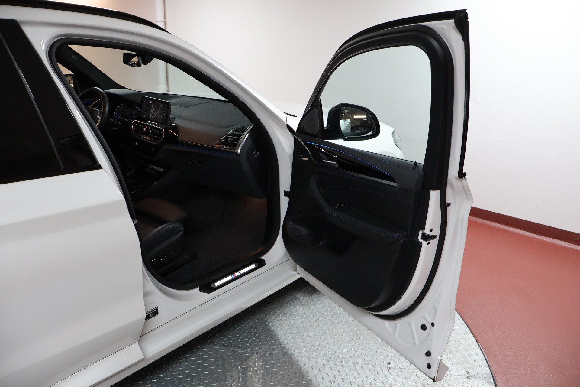 BMW iX3 Impressive-image-14