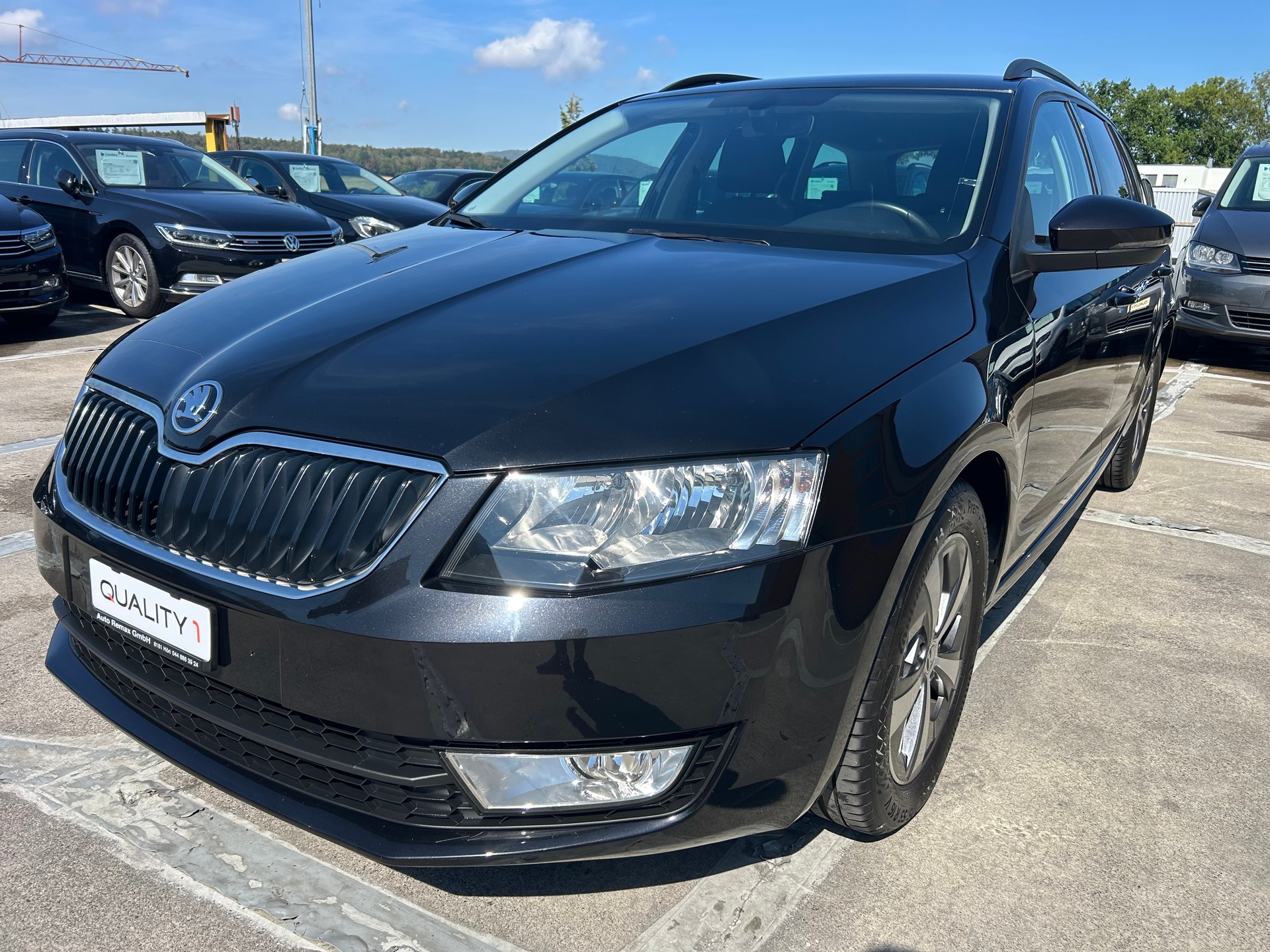 SKODA Octavia Combi 1.6 TDI GreenLine-image-0