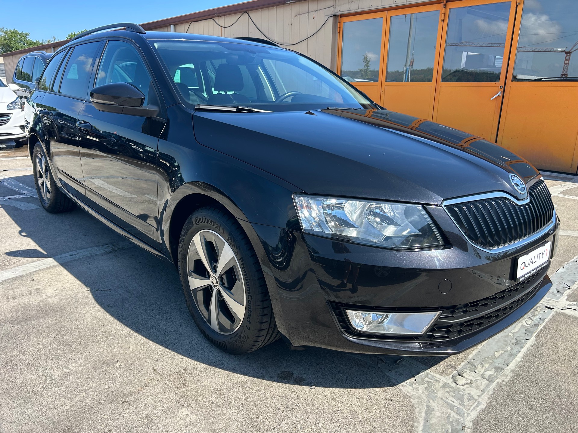 SKODA Octavia Combi 1.6 TDI GreenLine-image-5