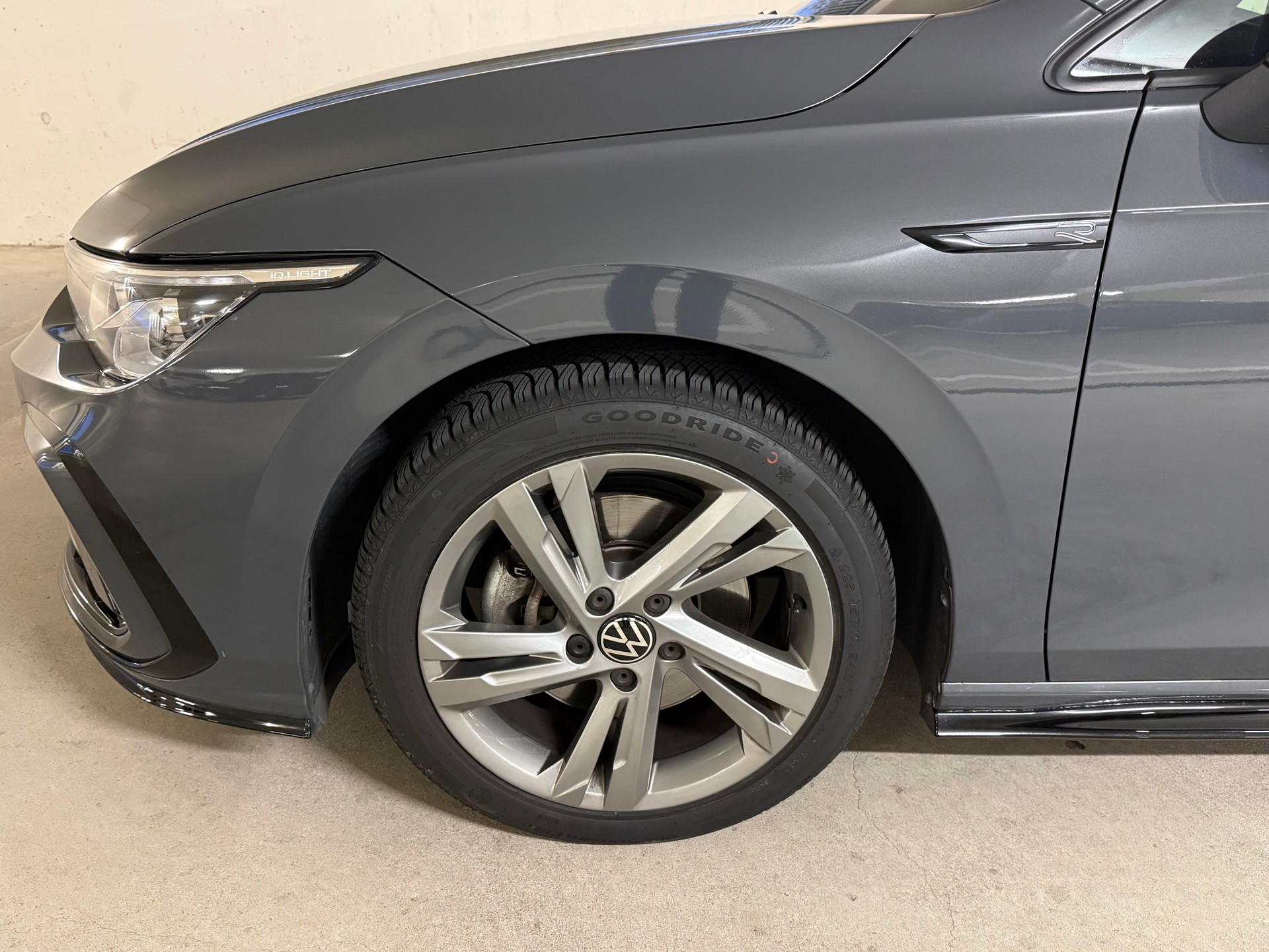VW 2.0 TSI R-Line DSG 4motion-image-9