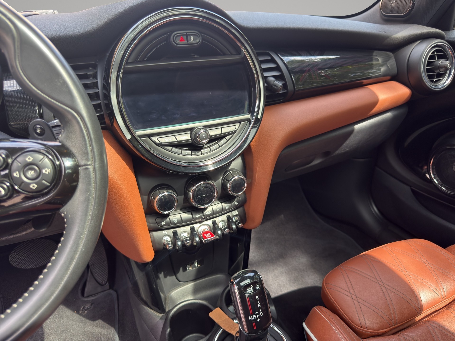 MINI Cooper S Steptronic DKG TRAFALGAR-image-10
