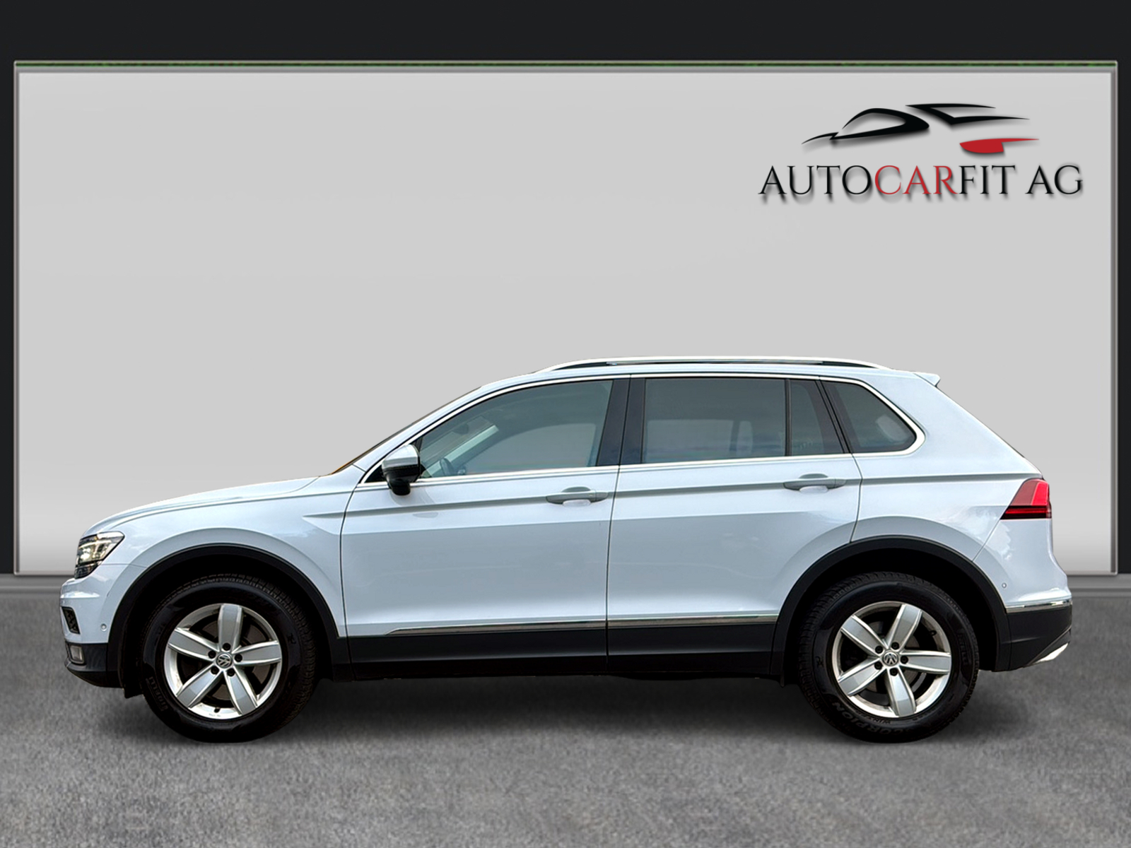 VW Tiguan 2.0TSI Highline 4Motion DSG-image-2