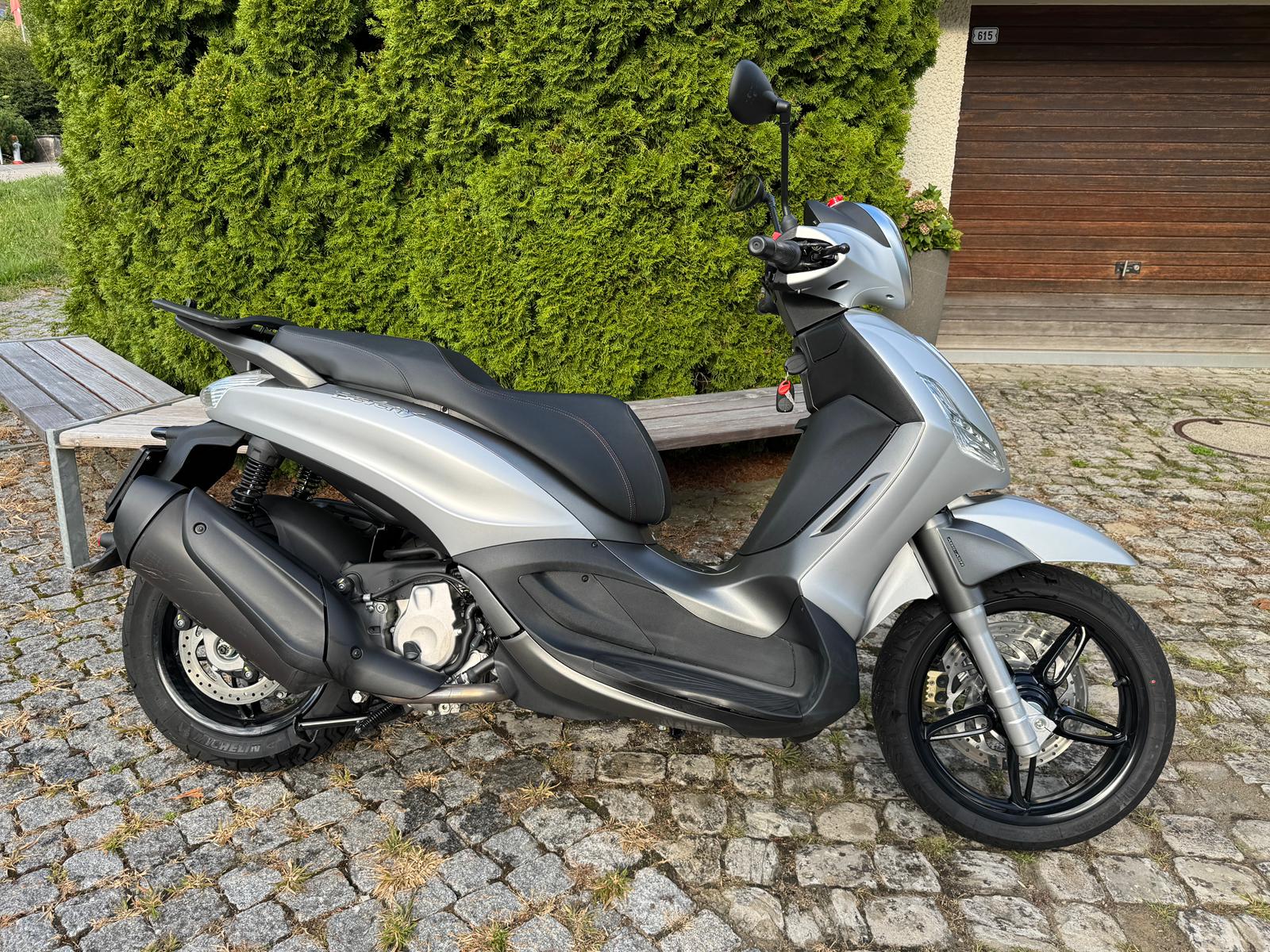 PIAGGIO Beverly 350 i.e. ABS