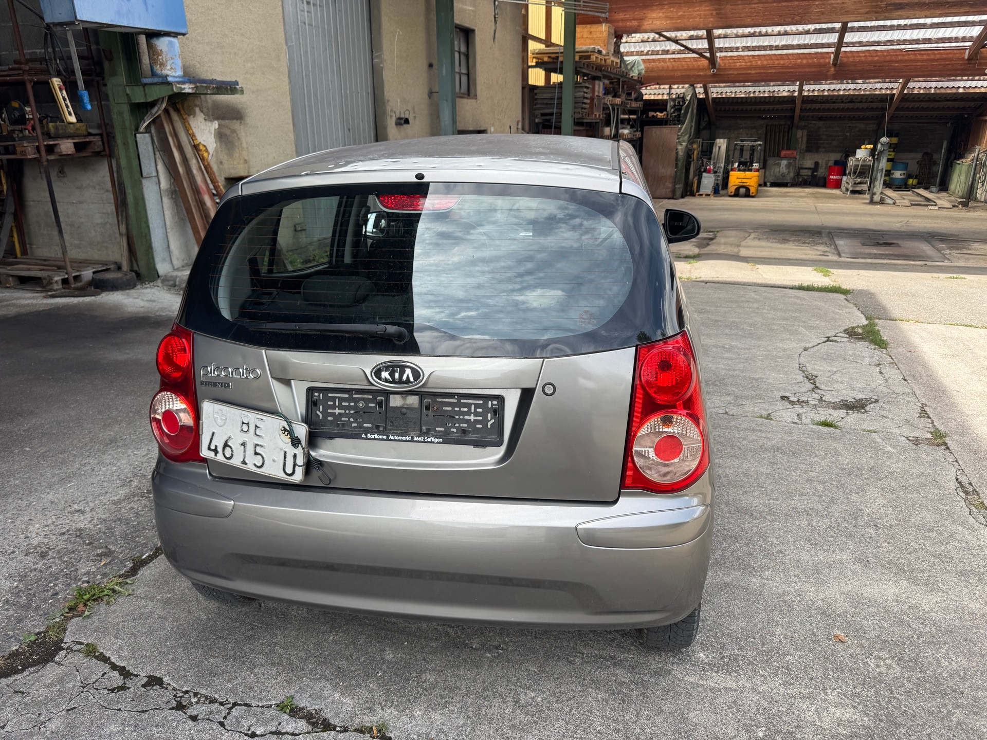 KIA Picanto 1.1 Trend-image-4