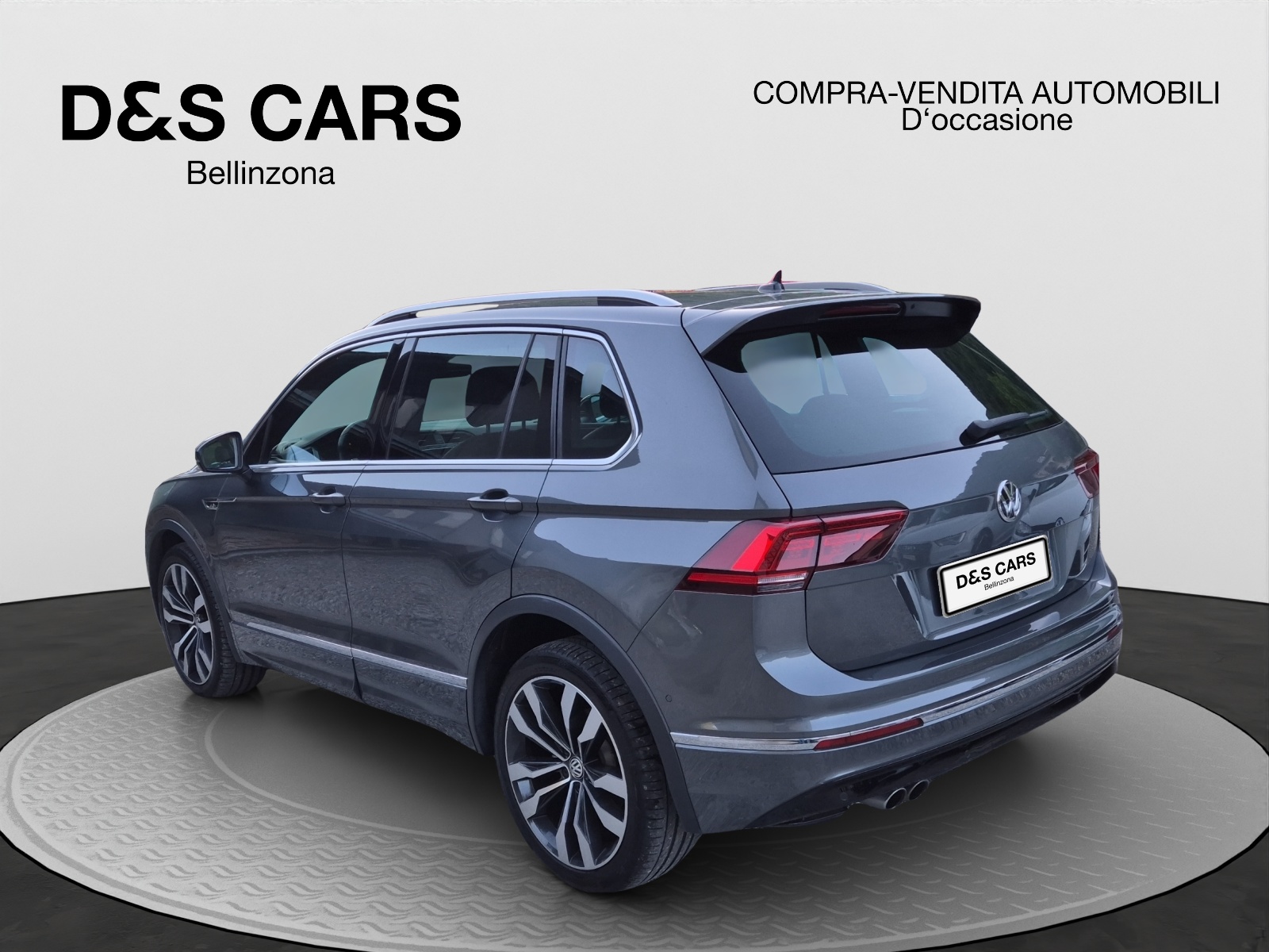 VW Tiguan 2.0 TDI R-LINE 4Motion DSG-image-3
