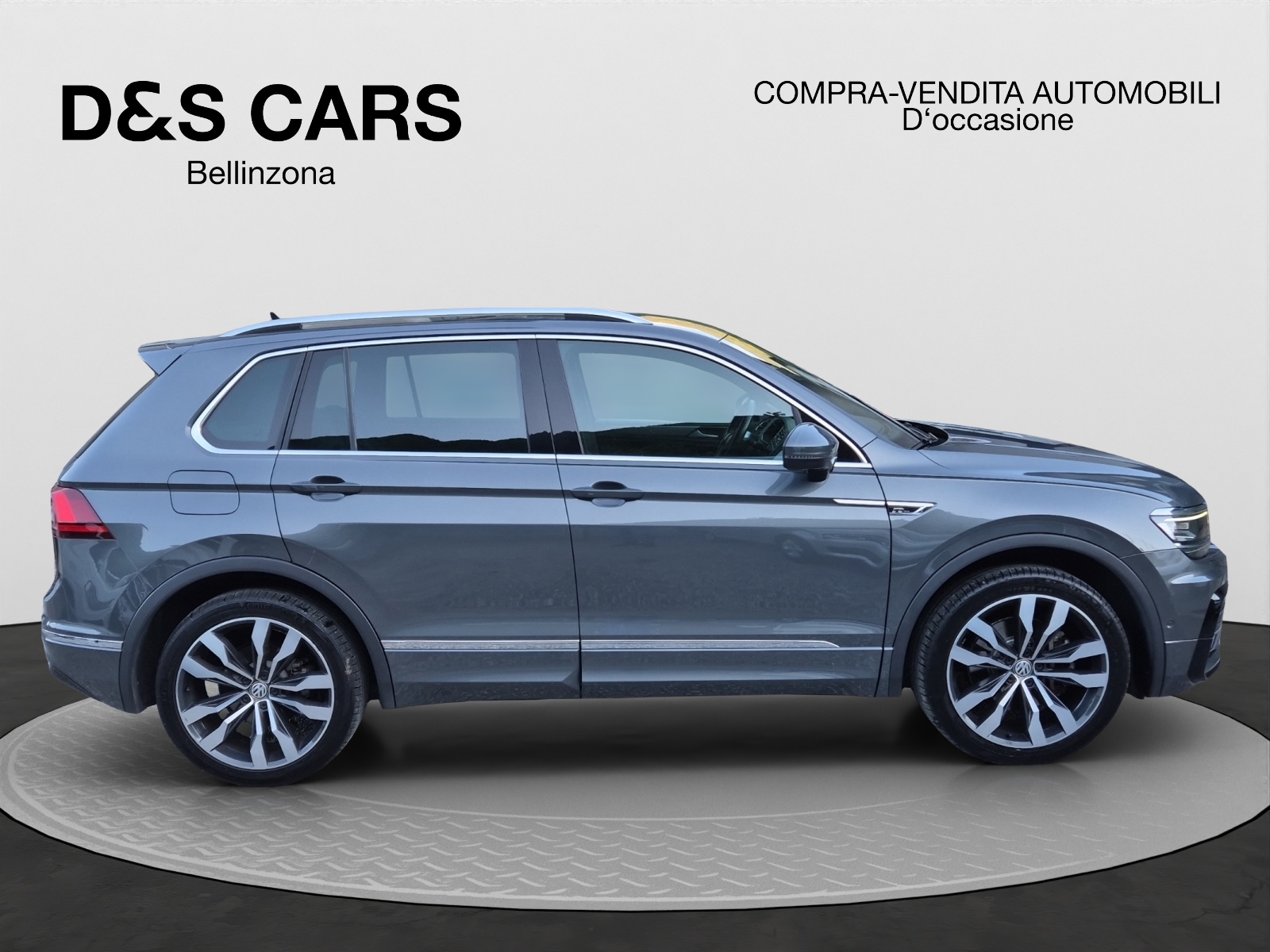 VW Tiguan 2.0 TDI R-LINE 4Motion DSG-image-6