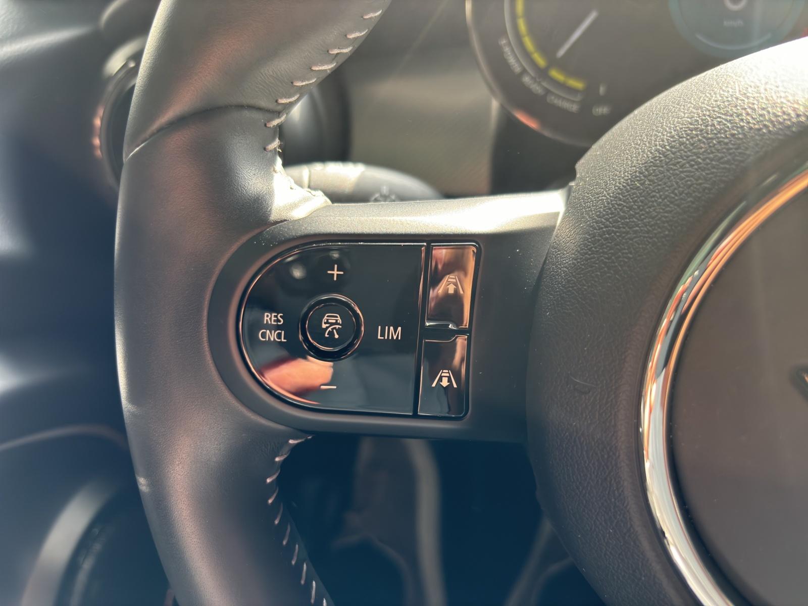 MINI F56 Cooper SE-image-8