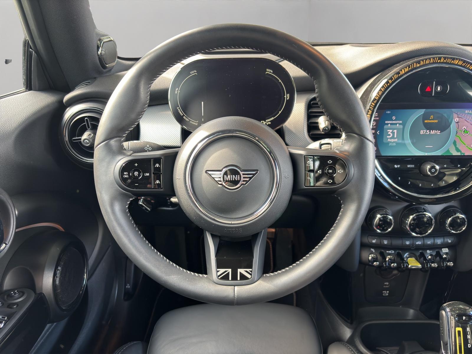 MINI F56 Cooper SE-image-6