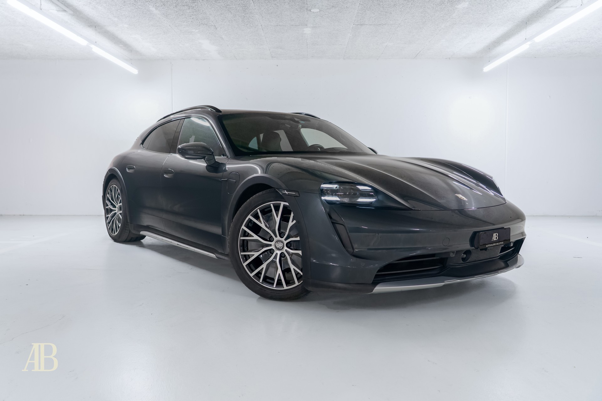 PORSCHE Taycan Cross Turismo 4S aus 1.Hand