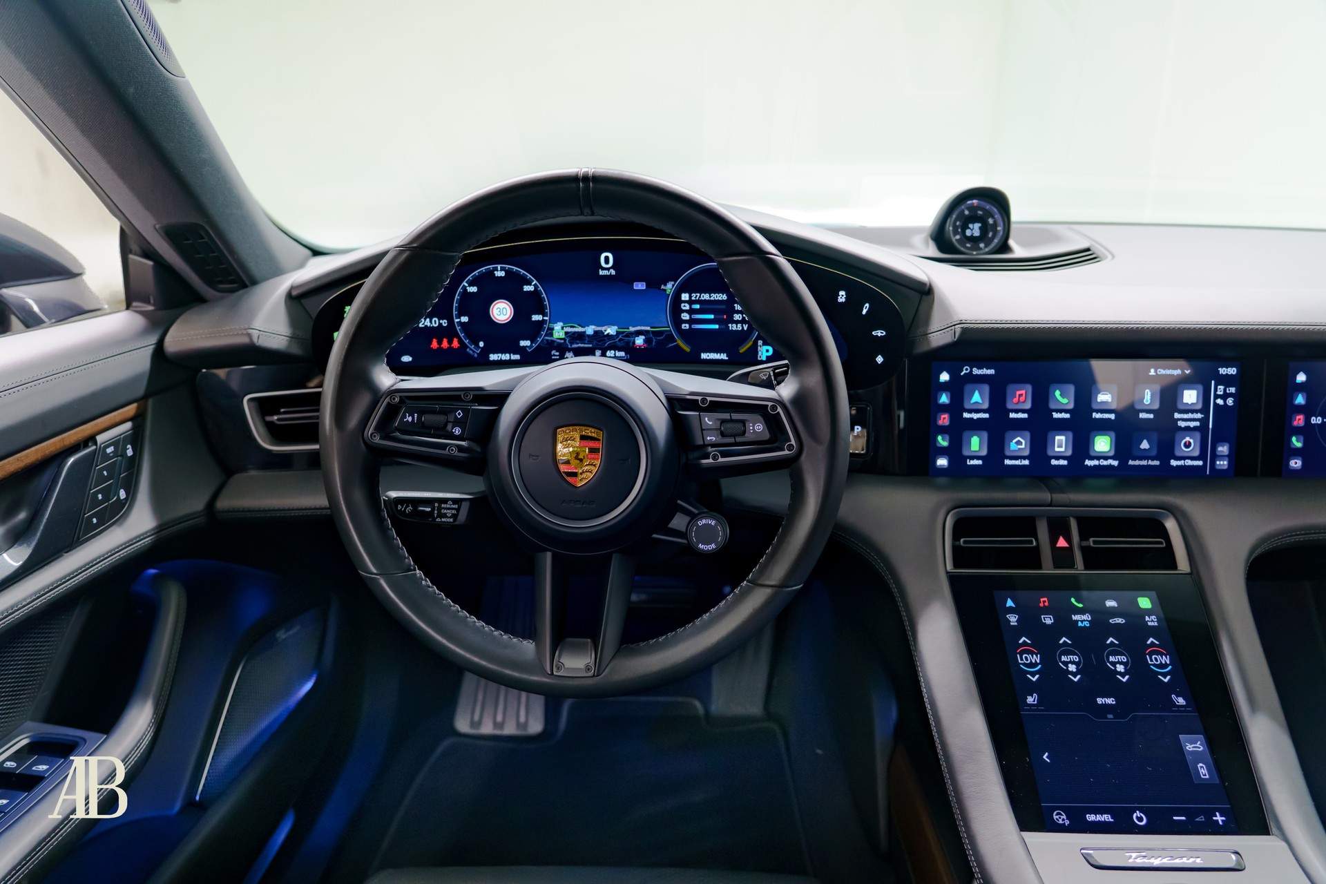 PORSCHE Taycan Cross Turismo 4S aus 1.Hand-image-11