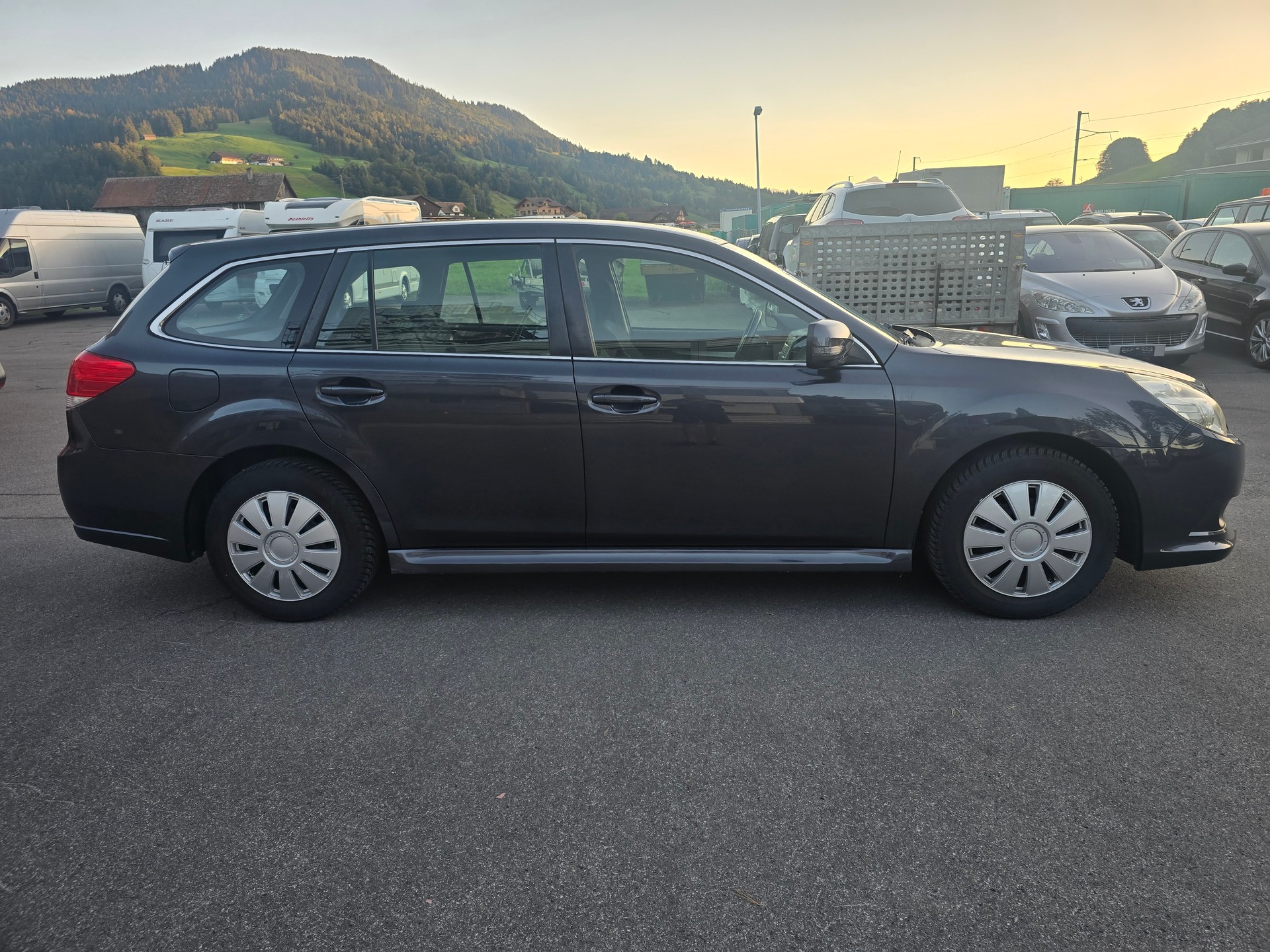 SUBARU Legacy 2.0i Swiss AWD-image-3