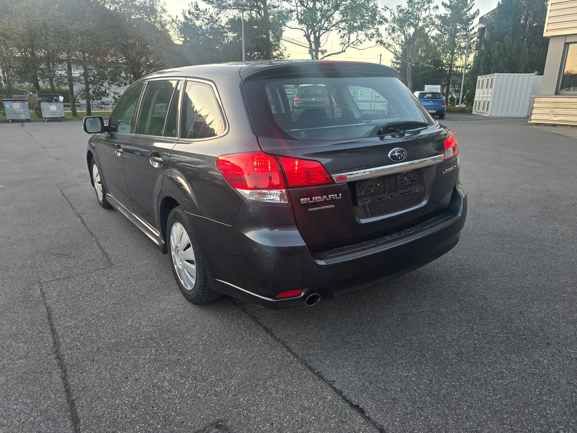 SUBARU Legacy 2.0i Swiss AWD-image-7