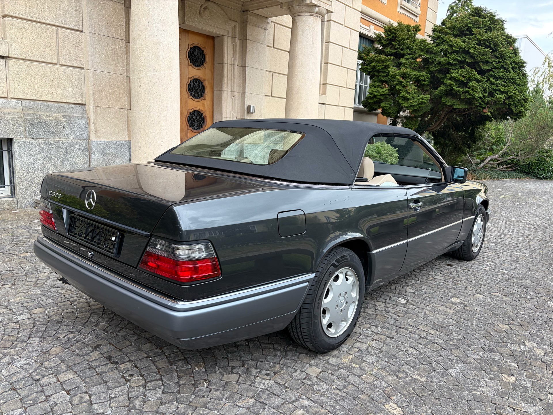 MERCEDES-BENZ-image-5