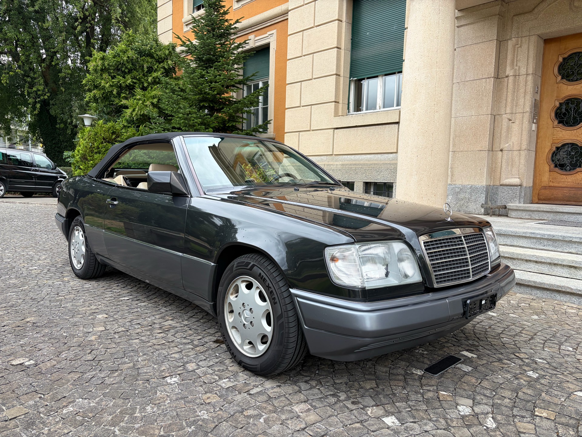 MERCEDES-BENZ-image-0