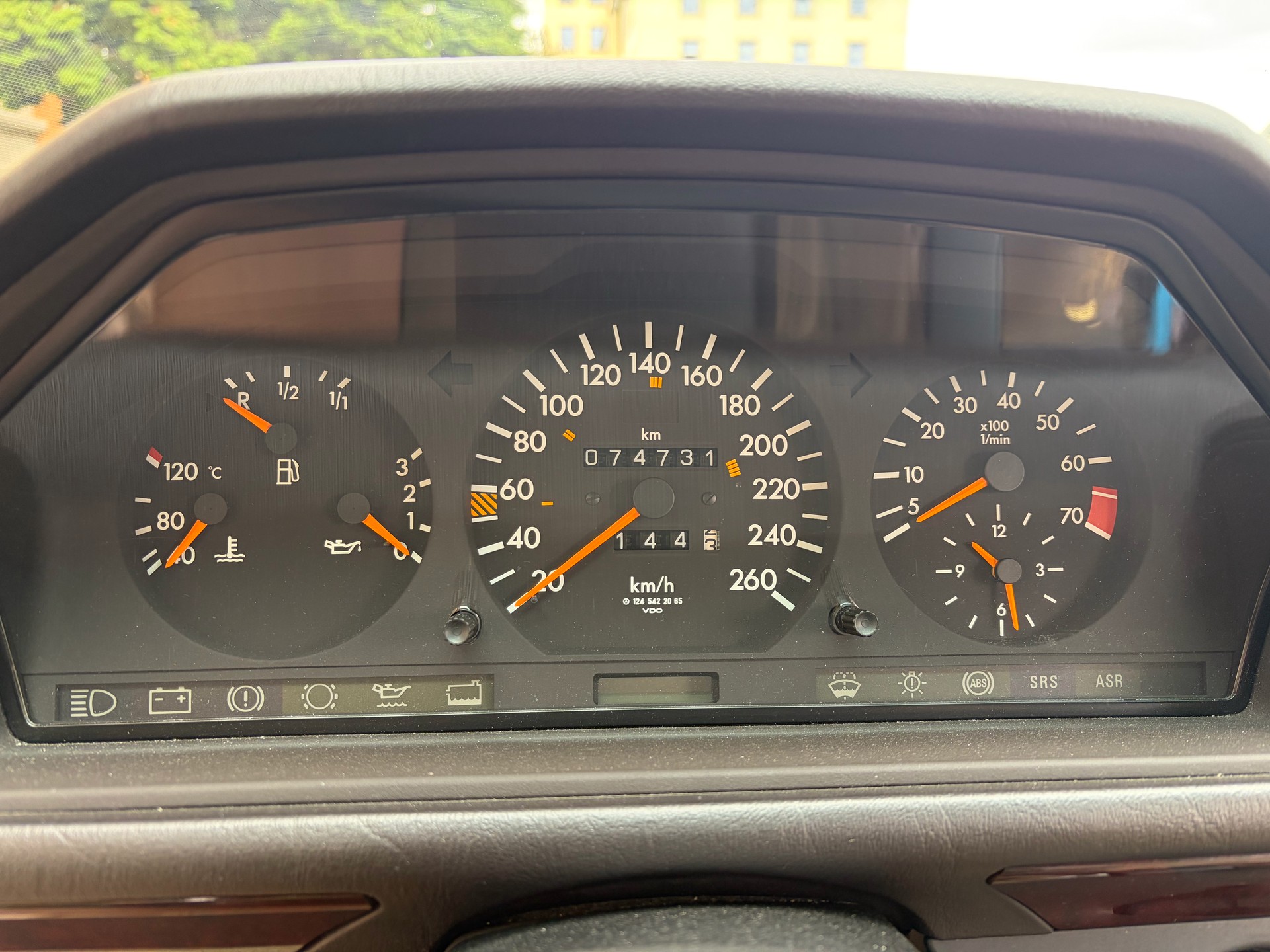 MERCEDES-BENZ-image-9