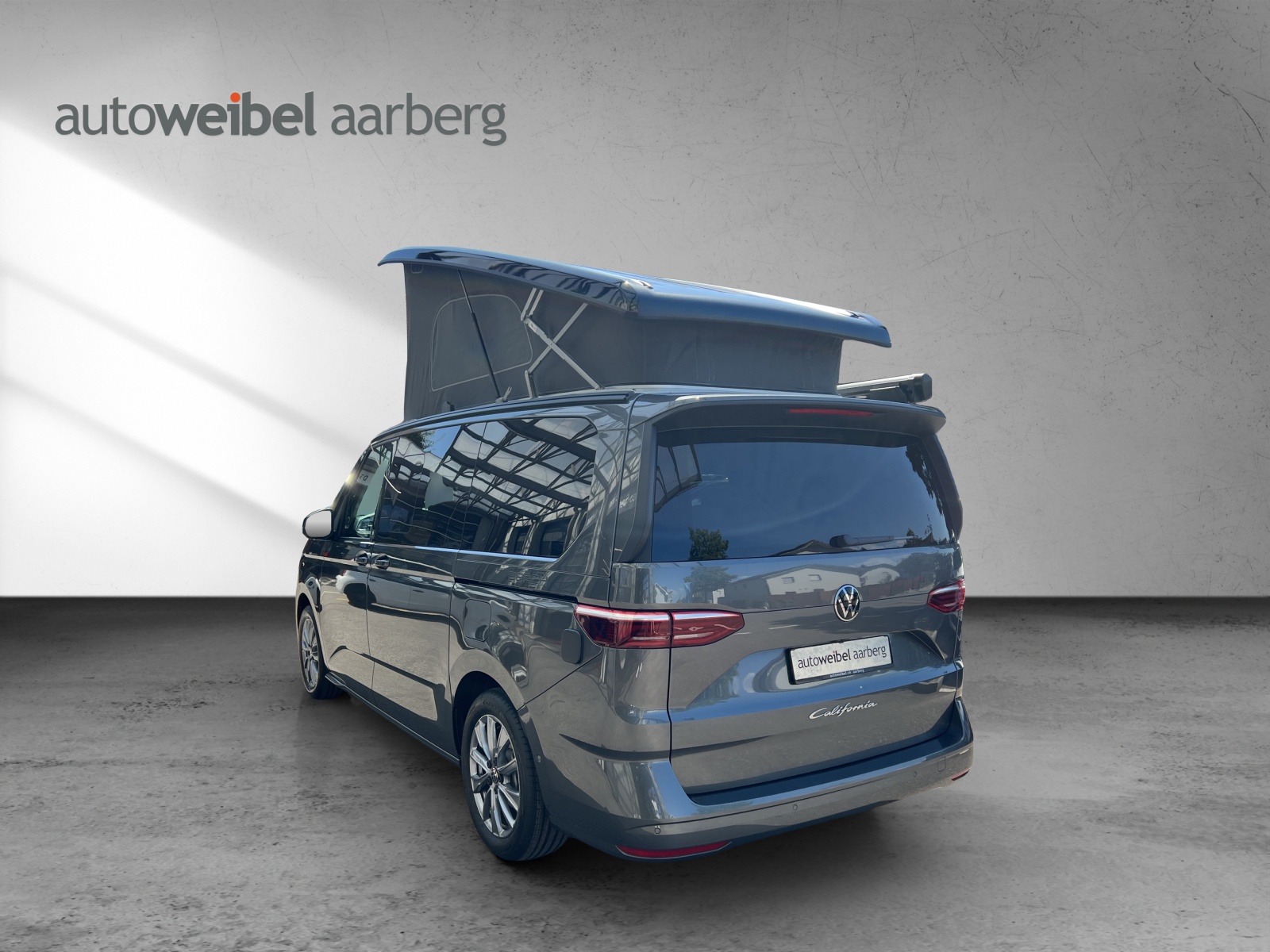 VW California 2.0 TDI Beach Tour Liberty-image-3