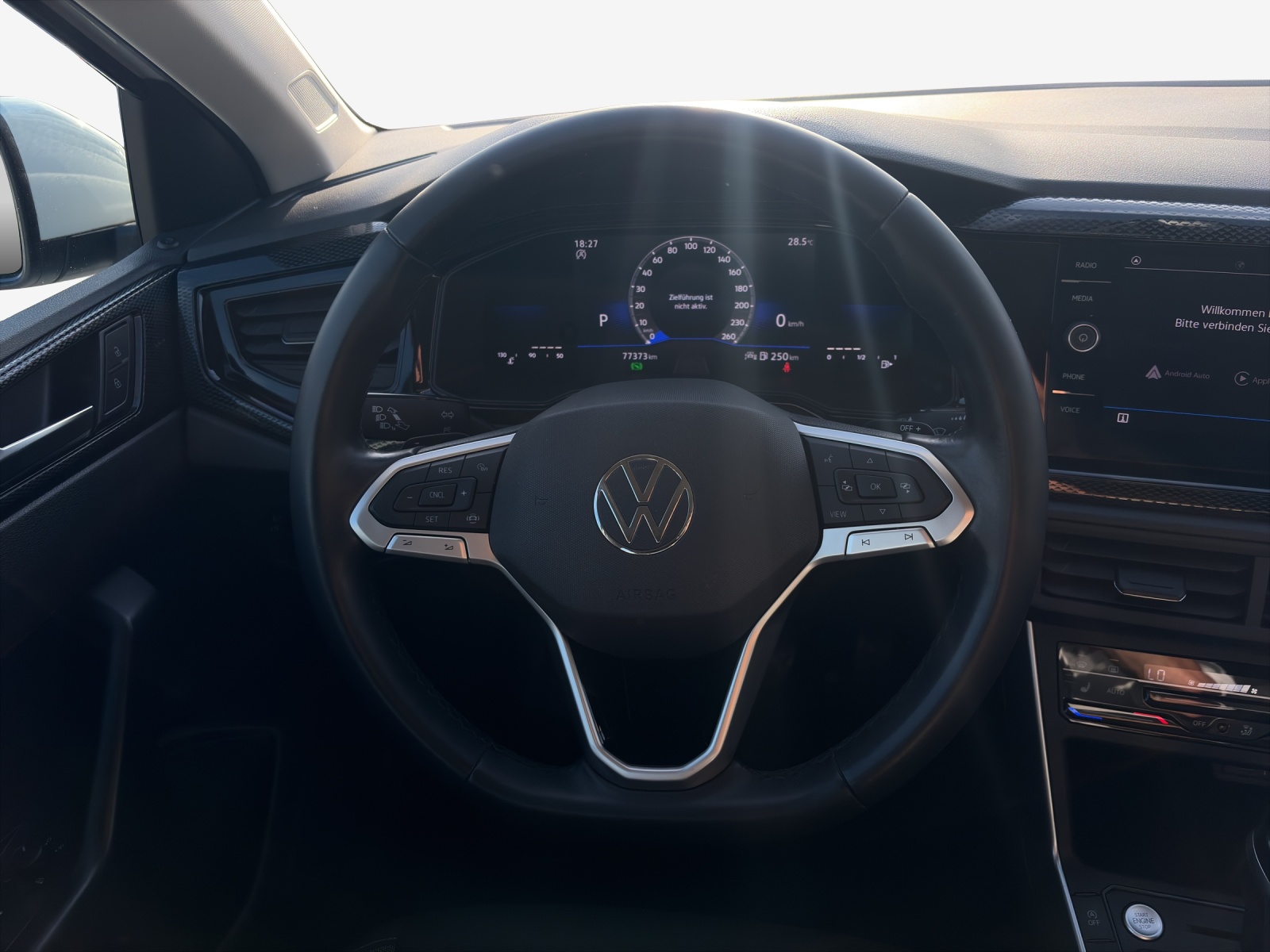 VW Polo 1.0 TSI Life DSG-image-9