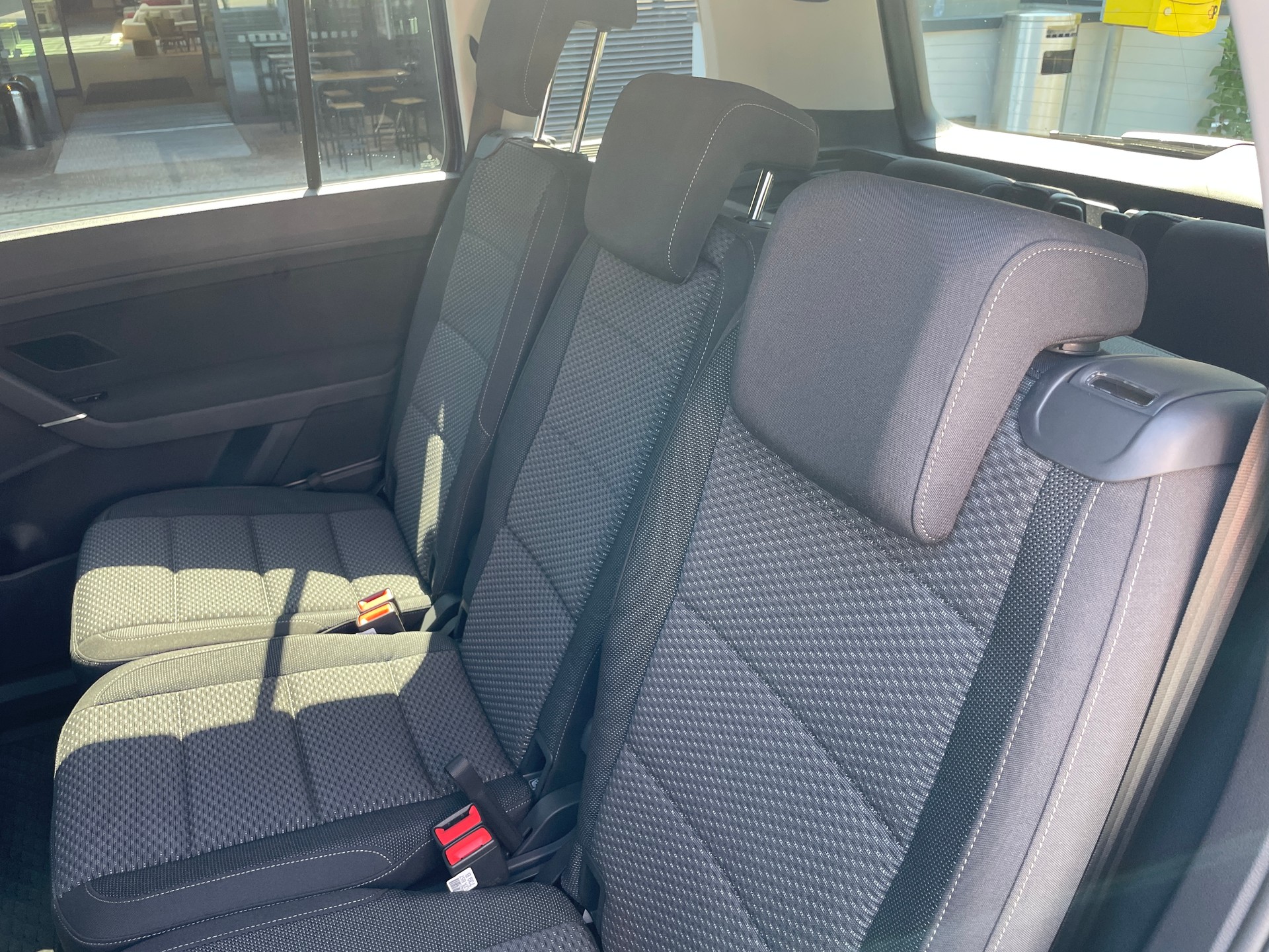 VW Touran 1.5 TSI EVO Comfortline DSG, 7-Sitzer, AHK und Standheizung-image-19
