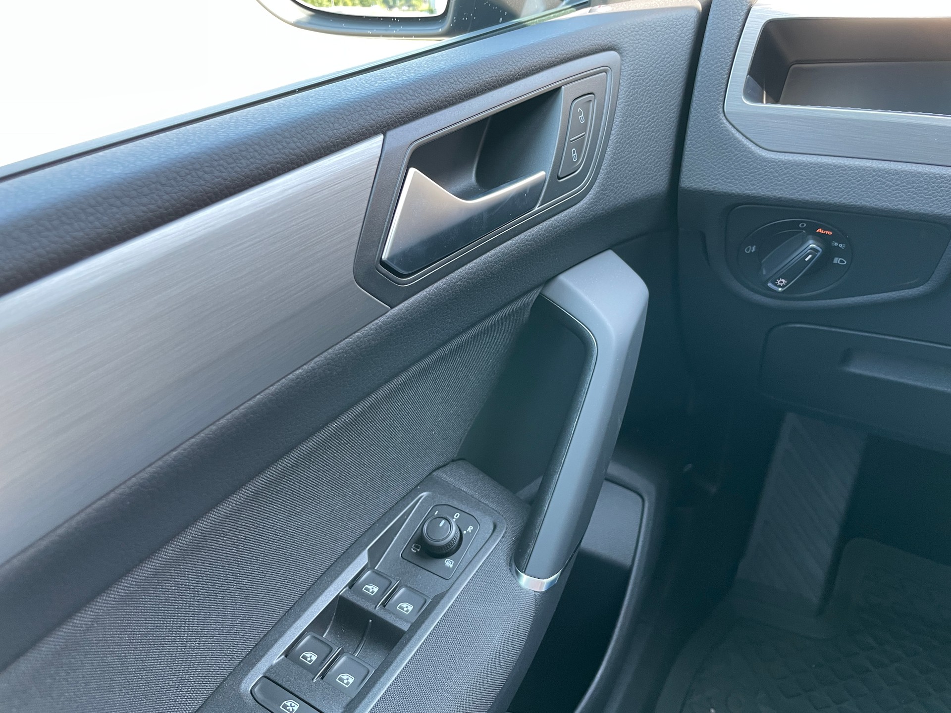 VW Touran 1.5 TSI EVO Comfortline DSG, 7-Sitzer, AHK und Standheizung-image-27