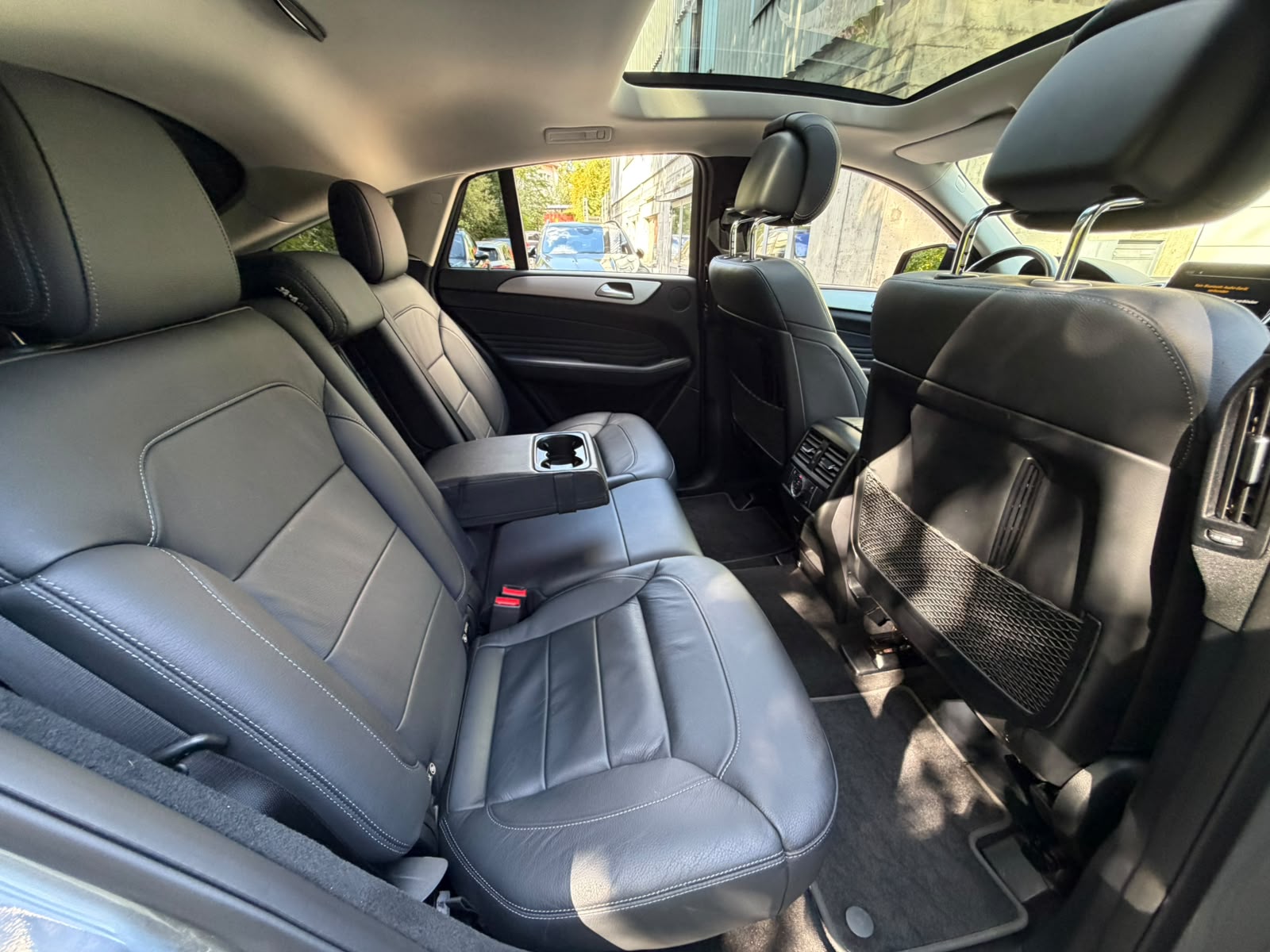 MERCEDES-BENZ GLE Coupé 350 d 4Matic 9G-Tronic AMG Line-image-17