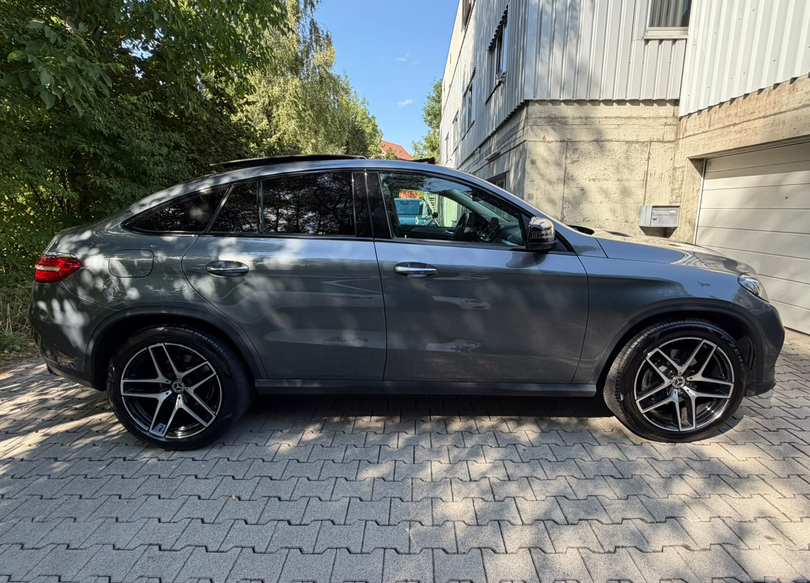 MERCEDES-BENZ GLE Coupé 350 d 4Matic 9G-Tronic AMG Line-image-5