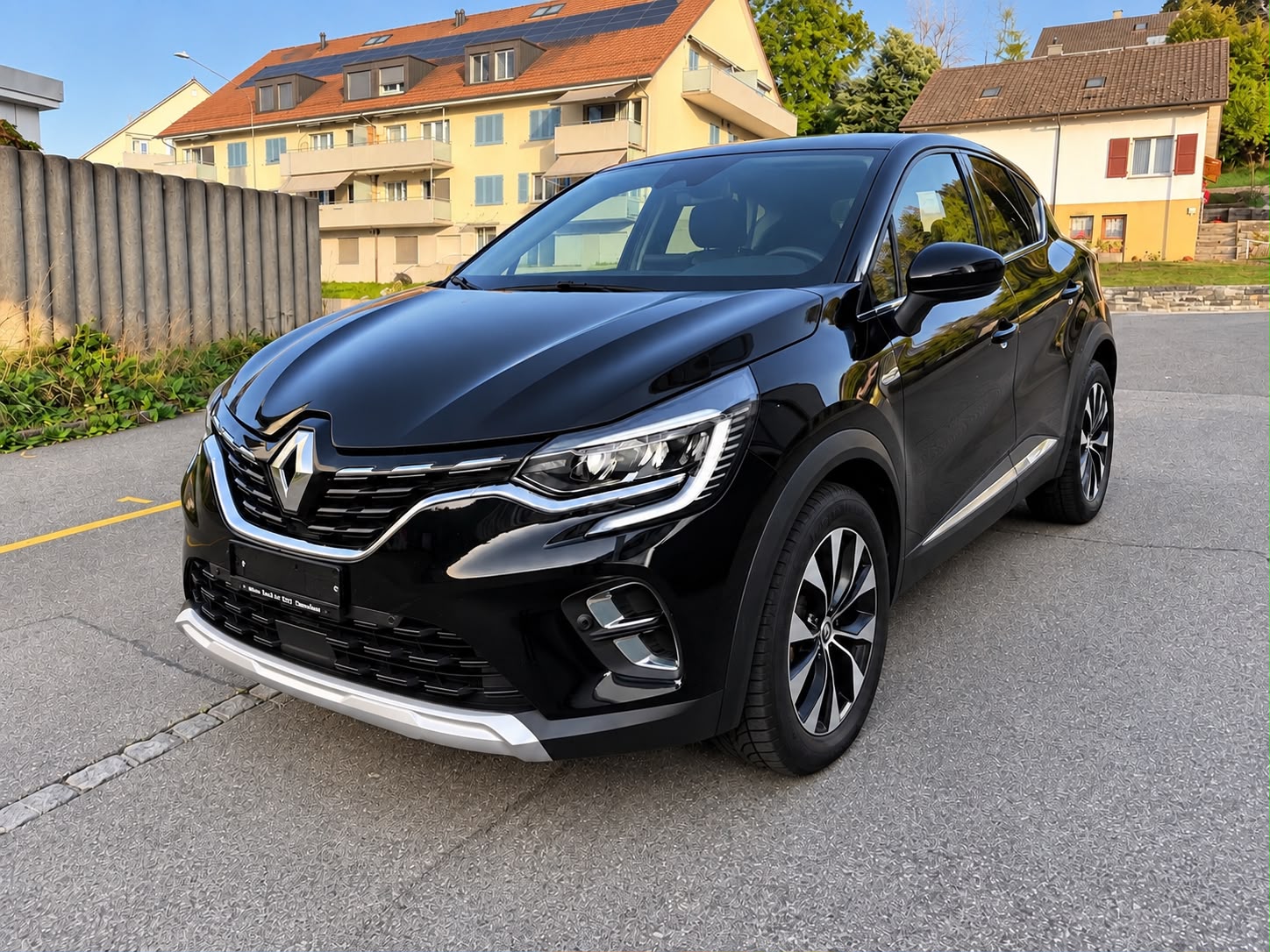 RENAULT Captur 1.3 TCe Techno EDC-image-1