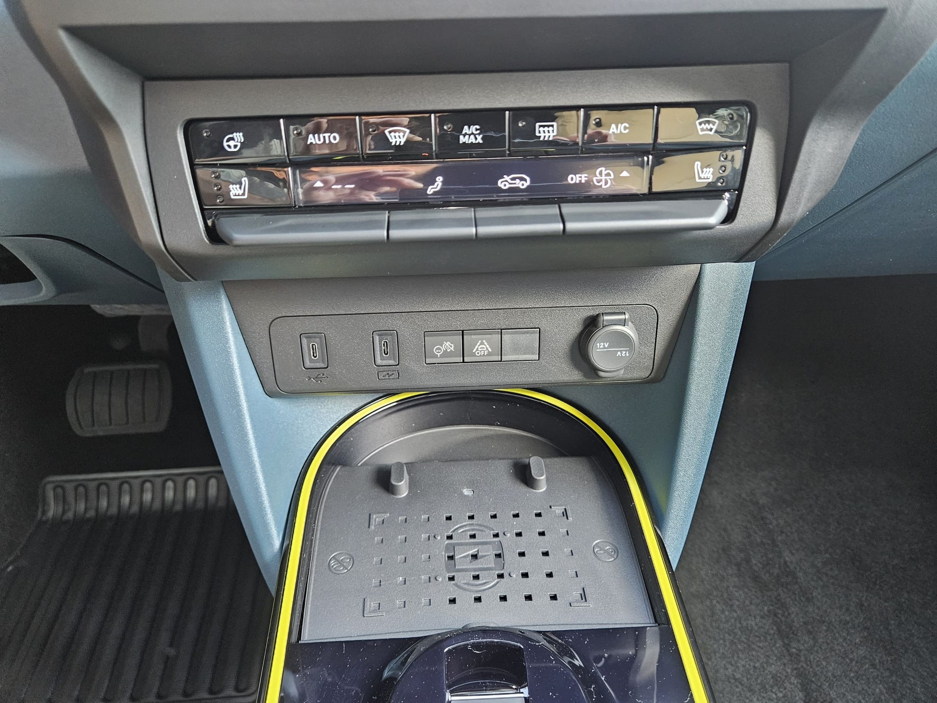 FIAT Grande Panda La Prima-image-10