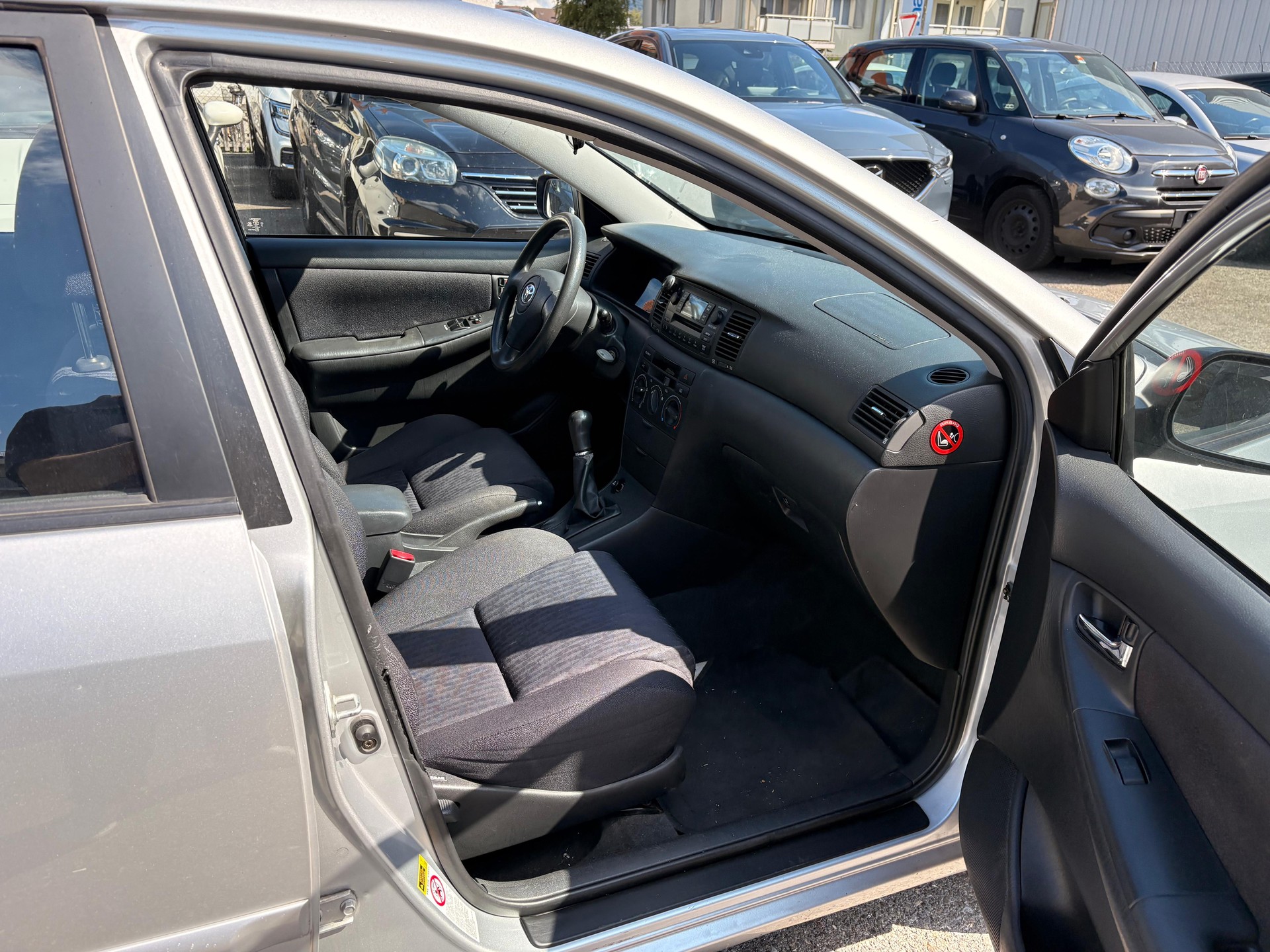 TOYOTA Corolla 1.4 Linea Terra Dynamic-image-4
