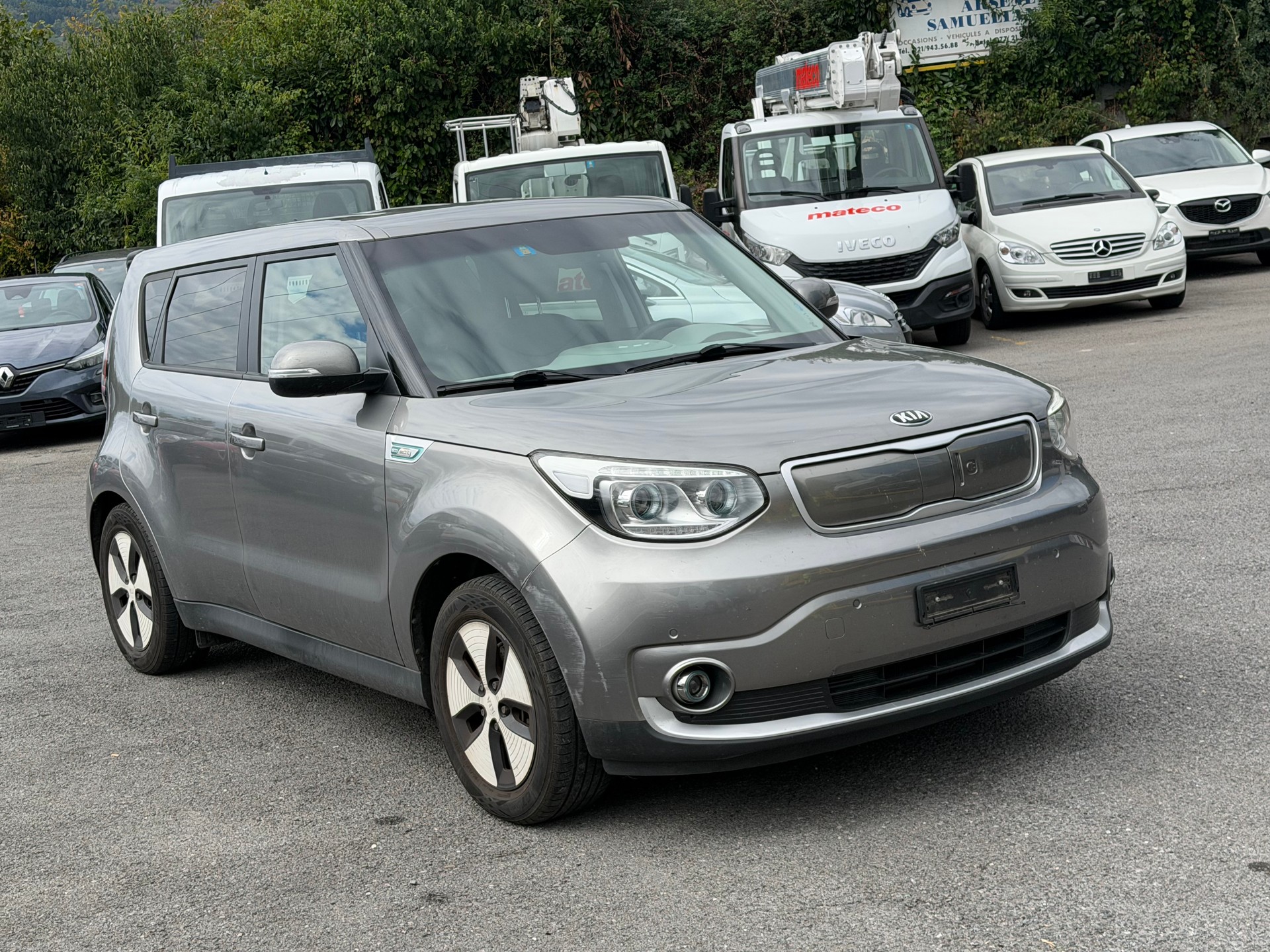 KIA Soul EV Trend-image-2