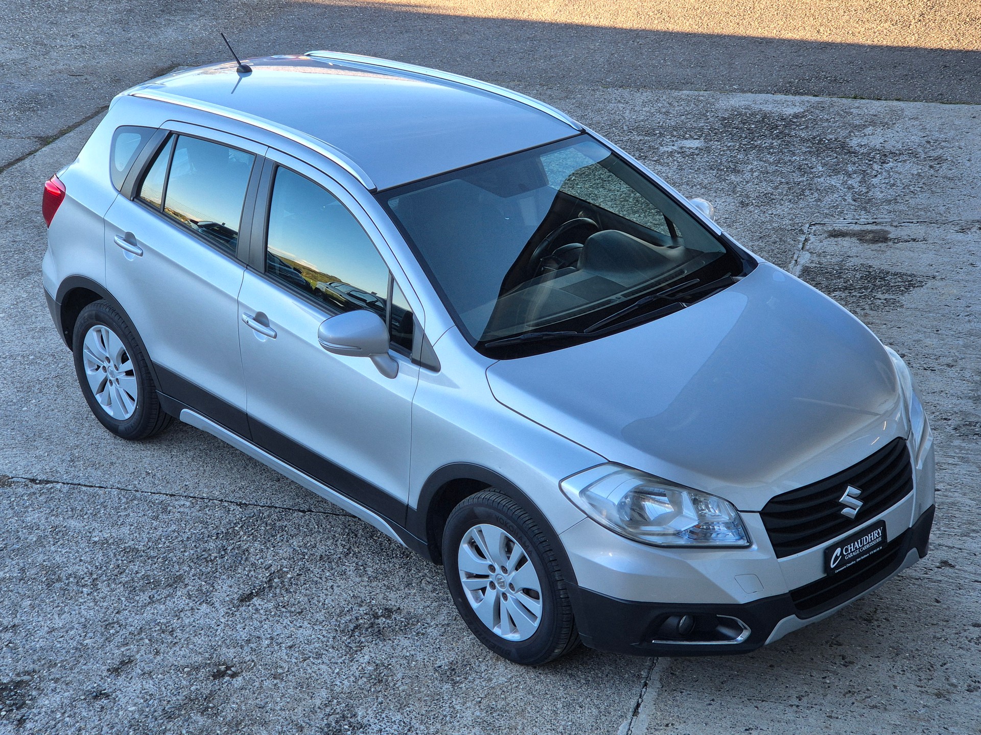 SUZUKI SX4 S-Cross 1.6 16V Compact Top 4WD CVT7-image-2