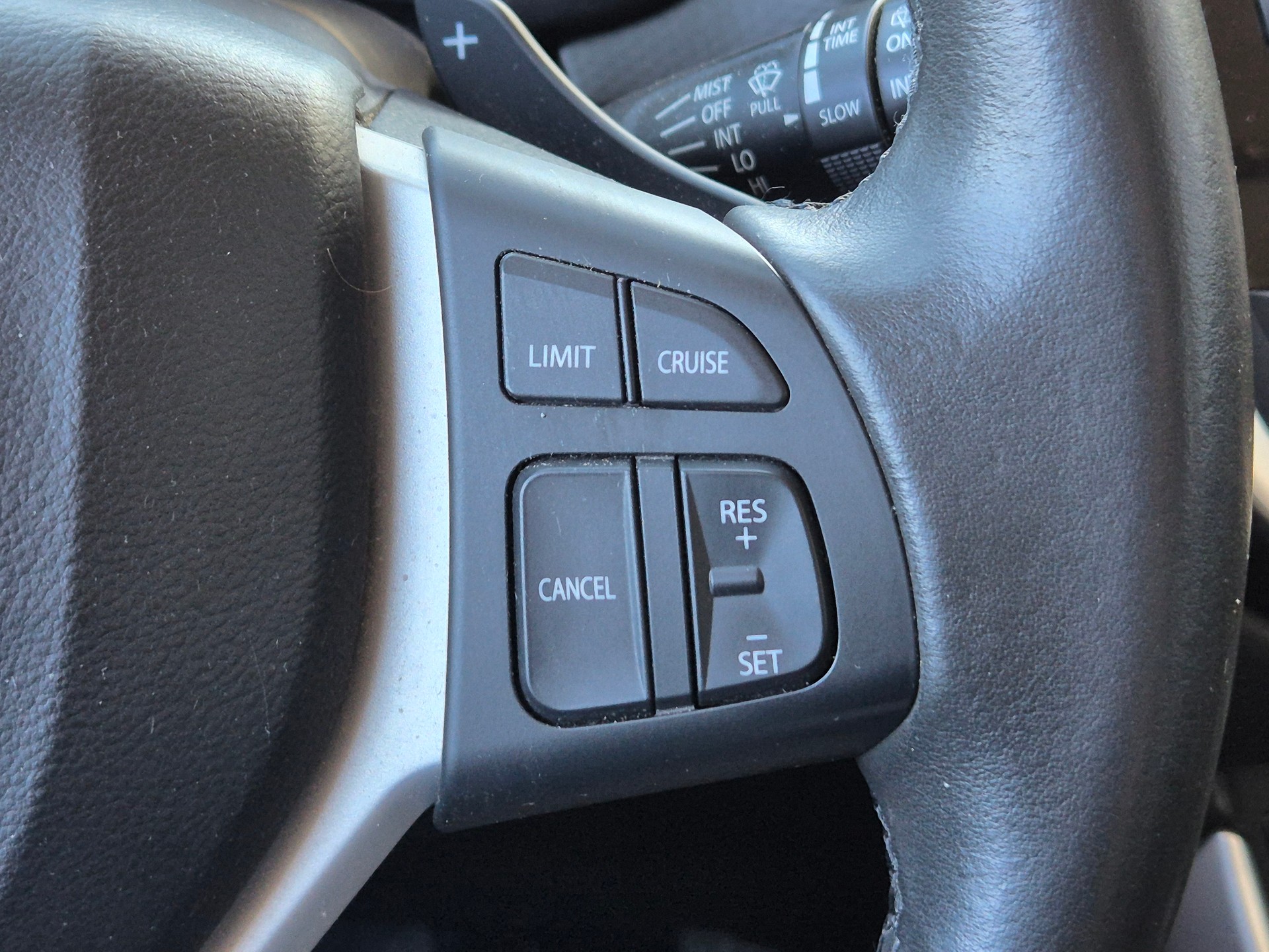 SUZUKI SX4 S-Cross 1.6 16V Compact Top 4WD CVT7-image-18