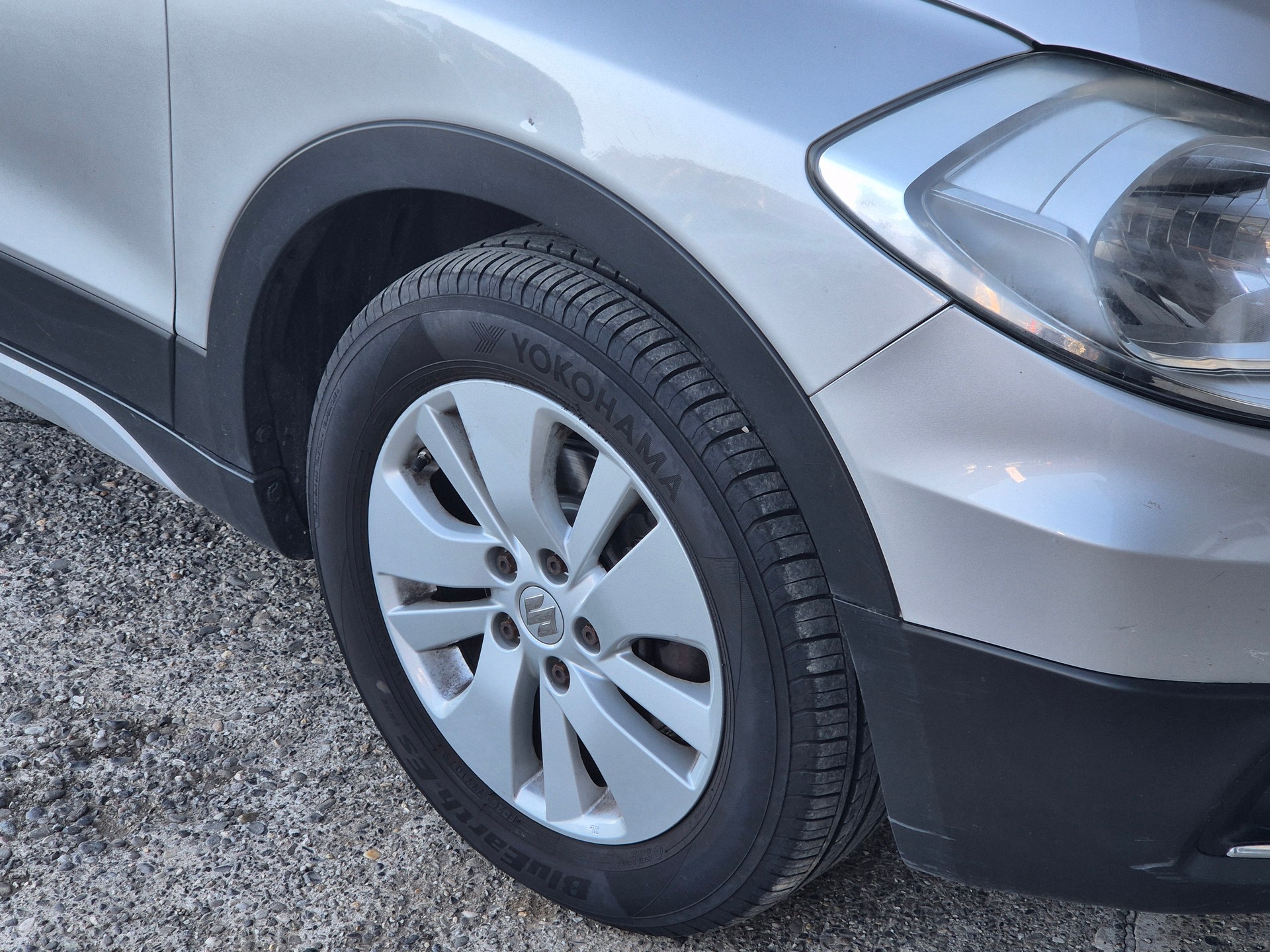 SUZUKI SX4 S-Cross 1.6 16V Compact Top 4WD CVT7-image-8