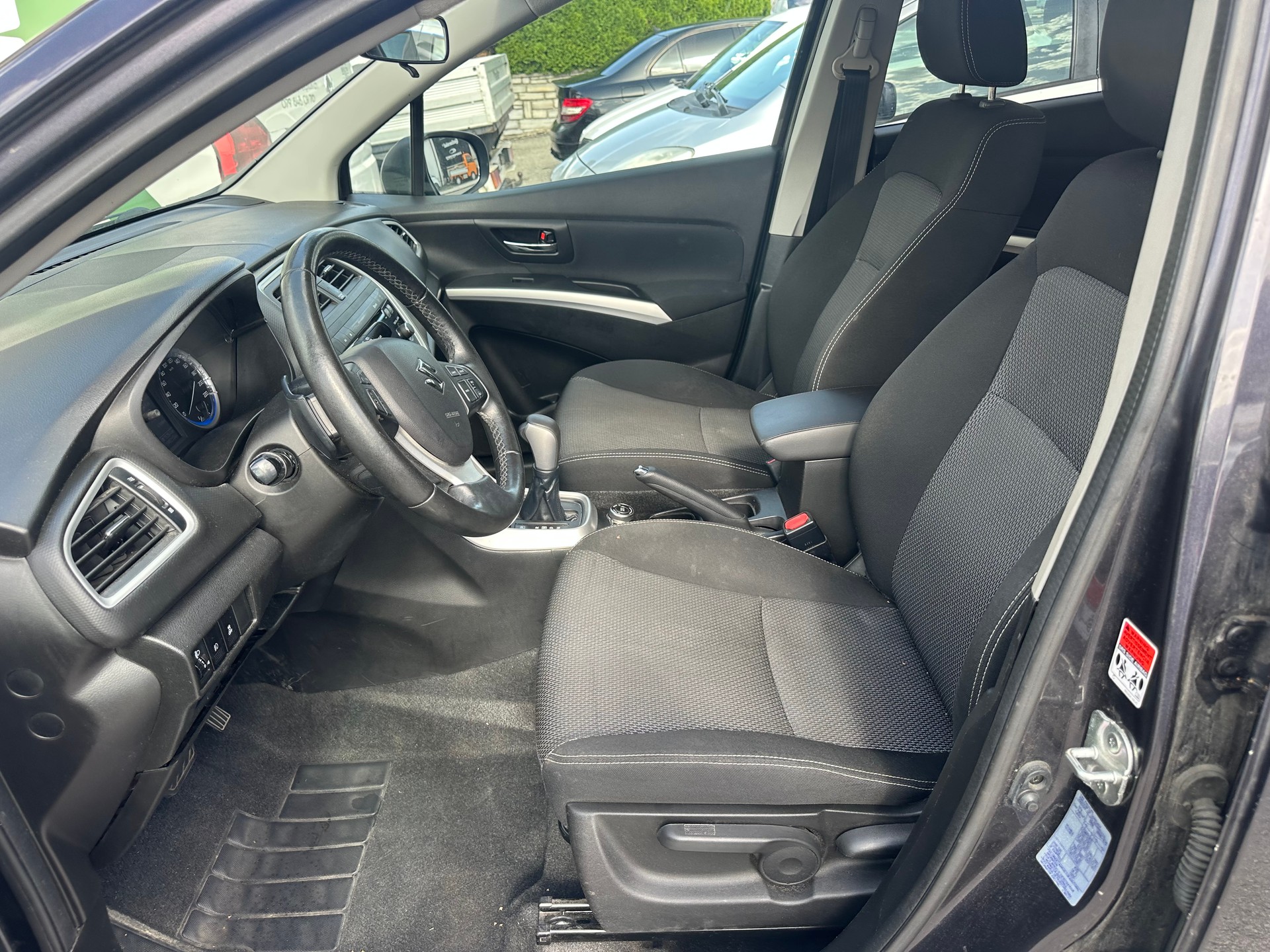 SUZUKI SX4 S-Cross 1.6 16V GL Top 4WD CVT7-image-8