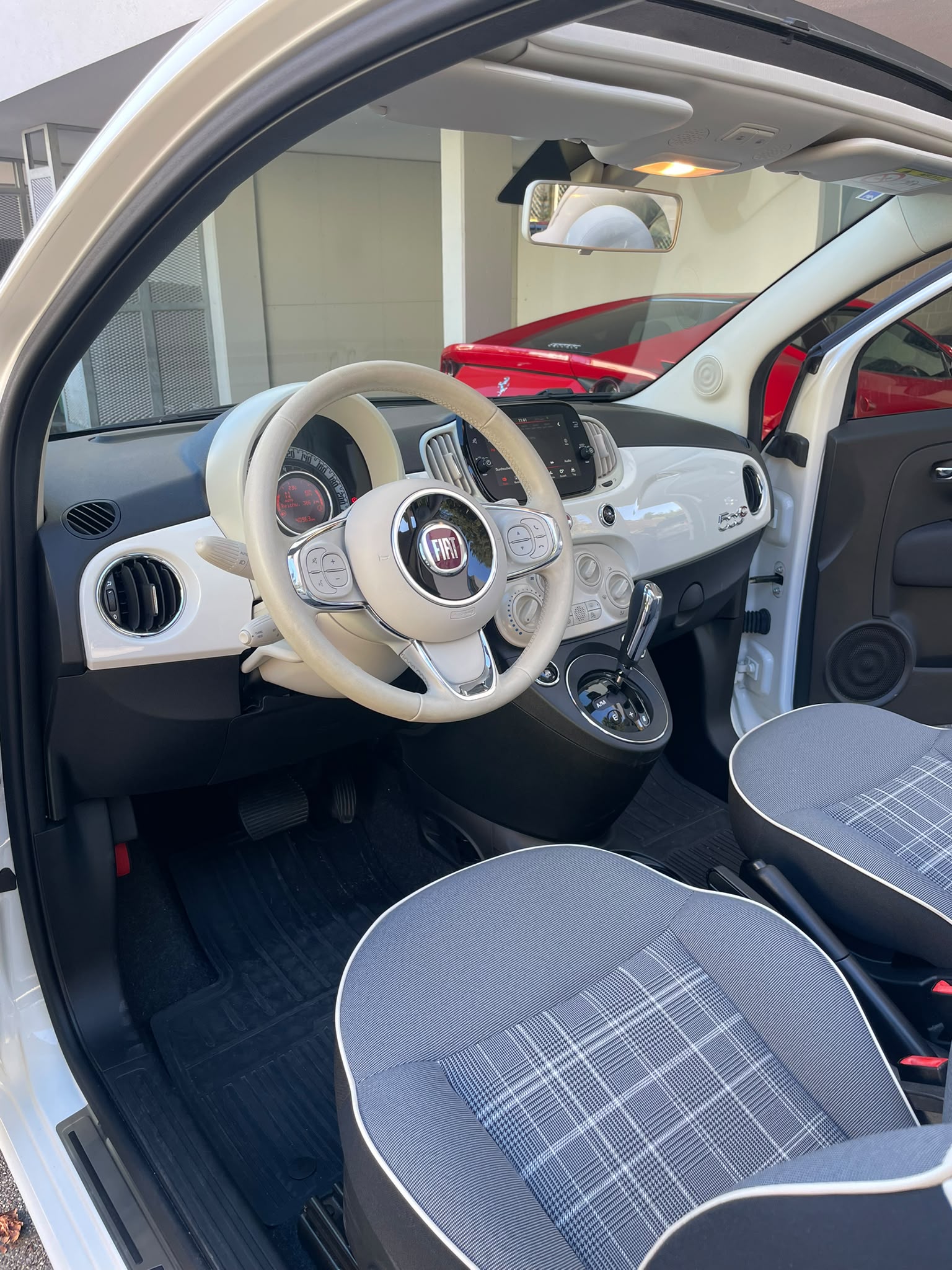FIAT Facelift 500Cabrio 1.2 Lounge Dualogic TEMPOMAT | KLIMA | ZAHNRIEMEN + WASSERPUMPE NEU | PARKSENSOREN-image-12