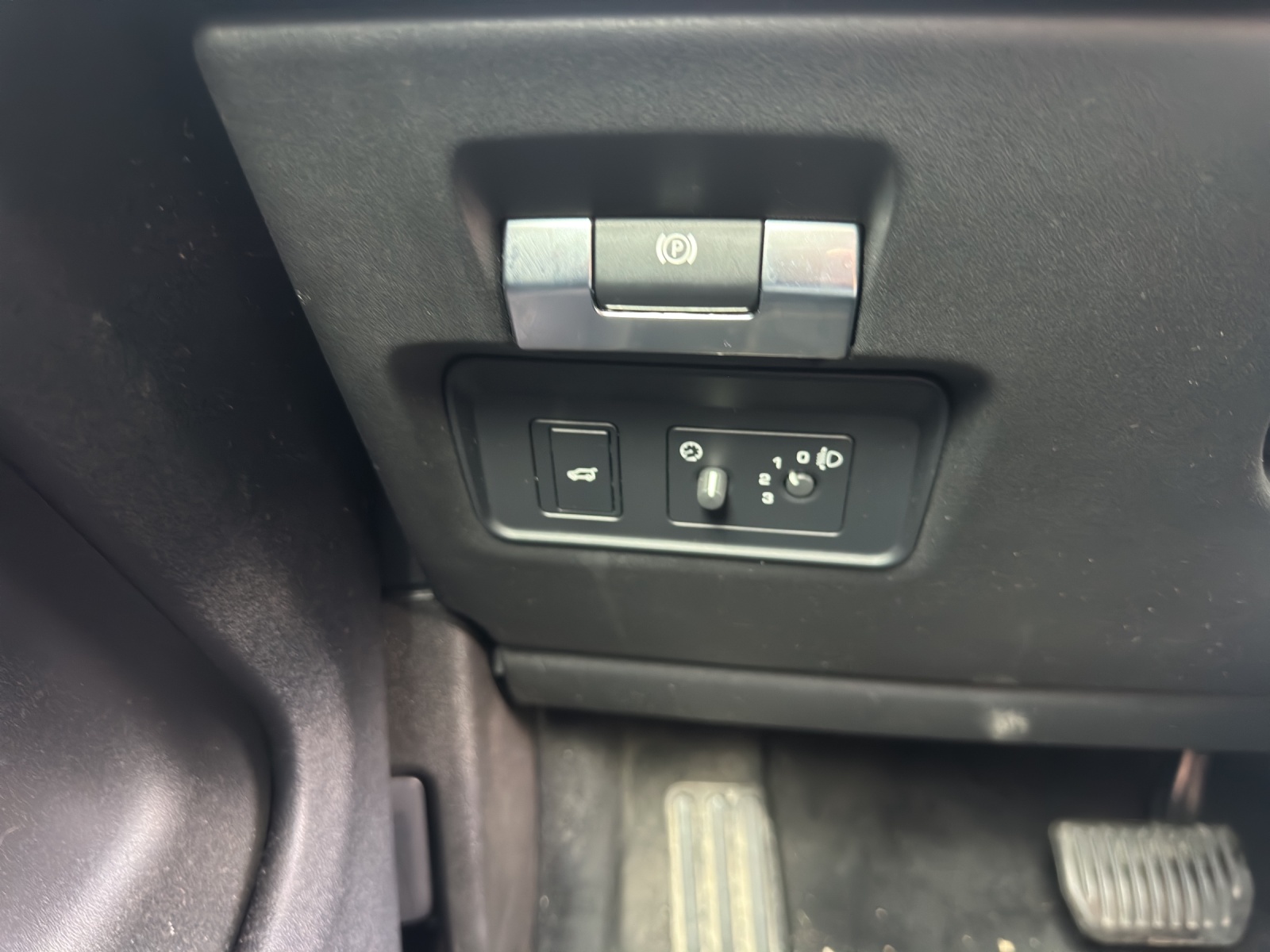 LAND ROVER Range Rover Evoque D 150 S AT9-image-10