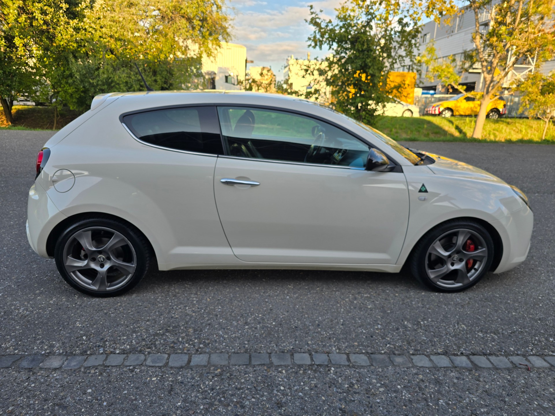 ALFA ROMEO MiTo 1.4 TB Quadrifoglio Verde-image-8