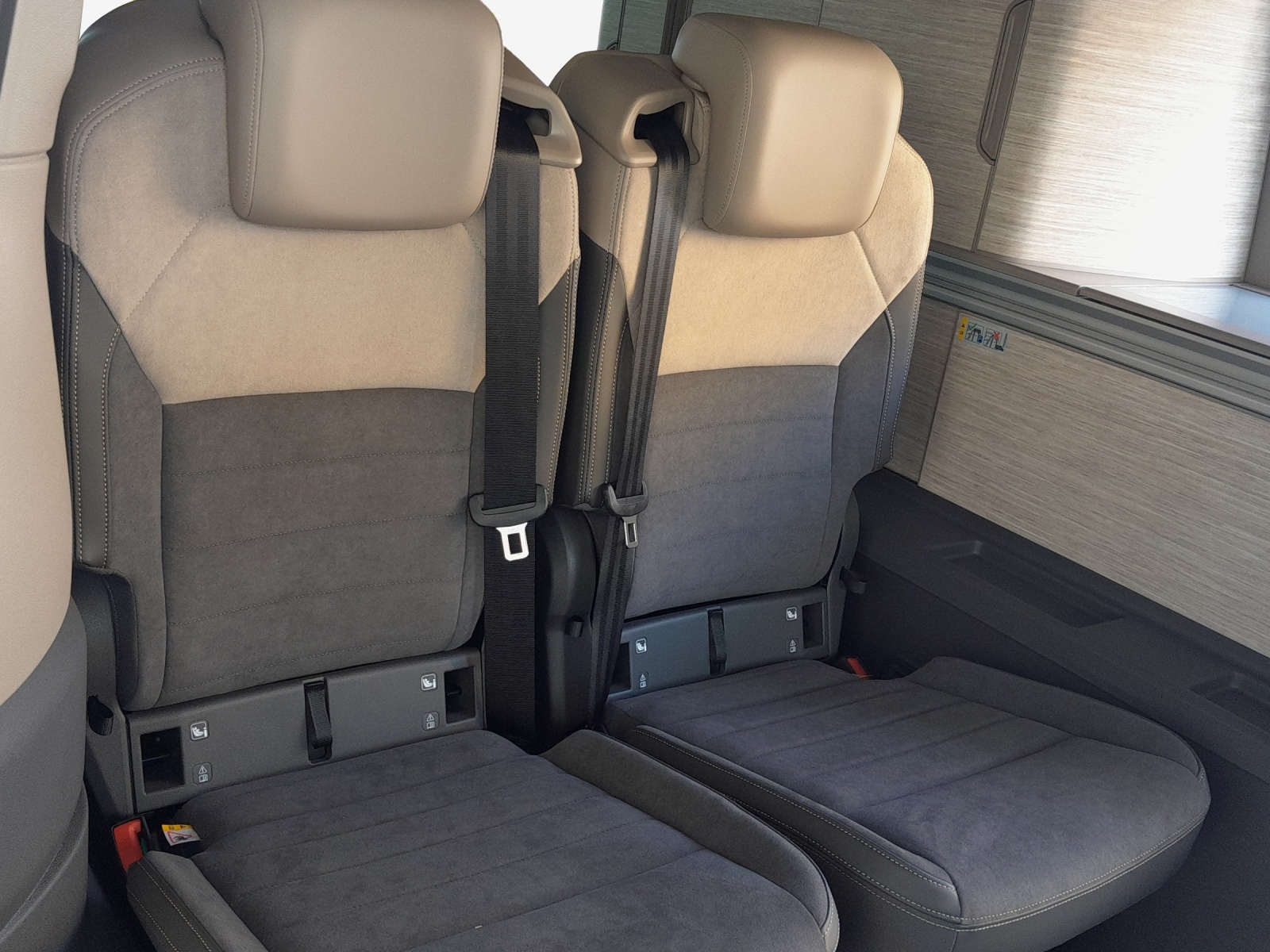 VW California eHybrid Ocean Liberty 4Motion-image-11