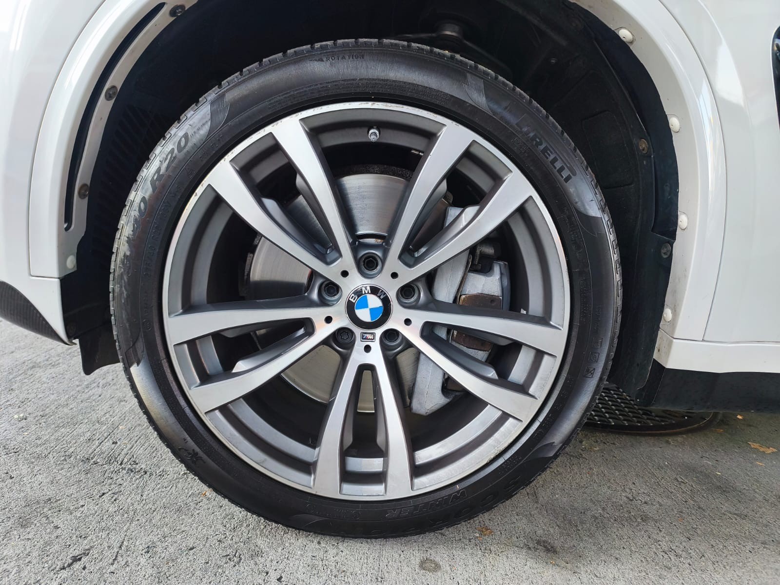 BMW X5 xDrive M50d Steptronic-image-26