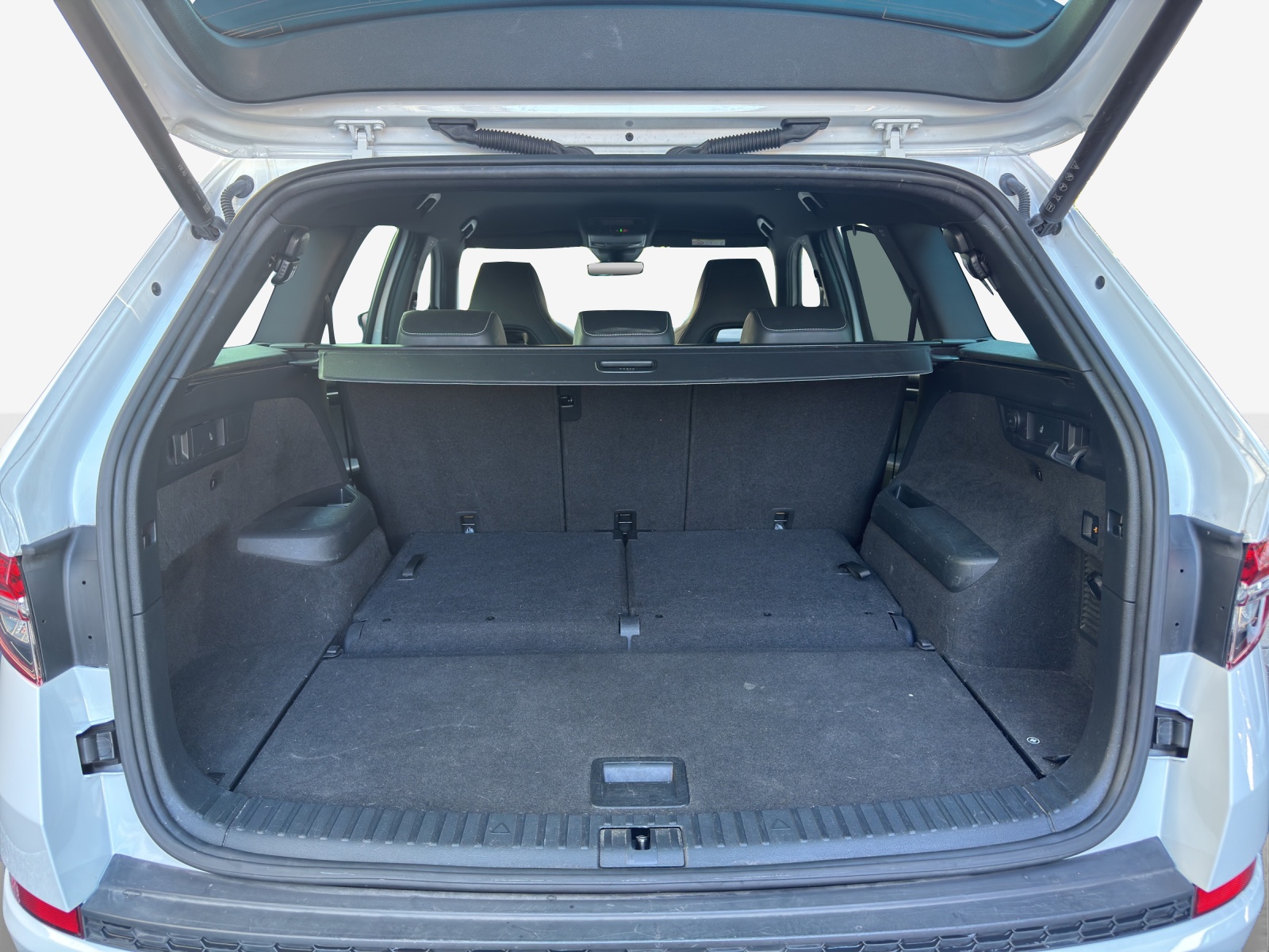 SKODA Kodiaq 2.0 TDI CR SportLine 4x4 DSG-image-12